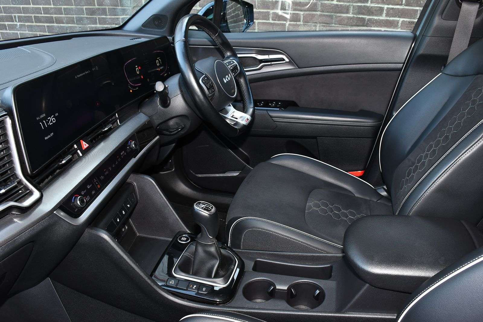 A 2023 KIA SPORTAGE 1.6 T-GDi GT-Line SUV 5dr Petrol Manual Euro 6 (s/s) (148 bhp) A 2023 KIA SPORTAGE 1.6 T-GDi GT-Line SUV 5dr Petrol Manual Euro 6 (s/s) (148 bhp)