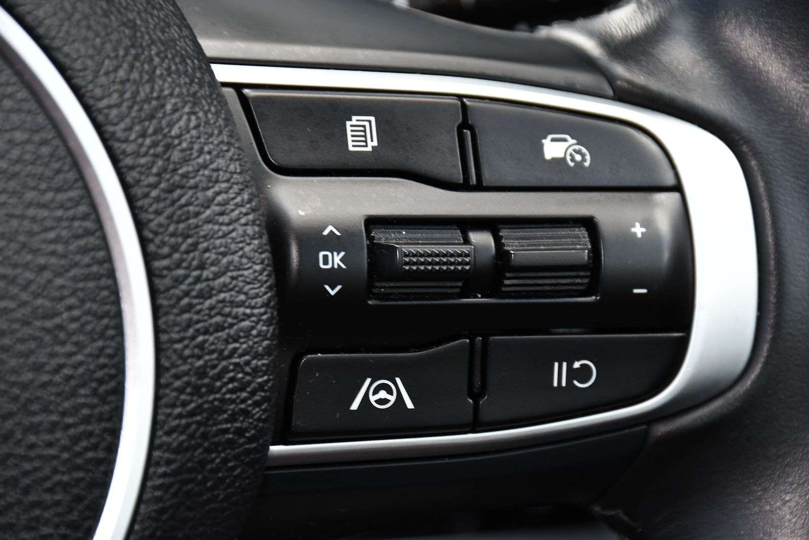 2023 KIA SPORTAGE 2023 KIA SPORTAGE