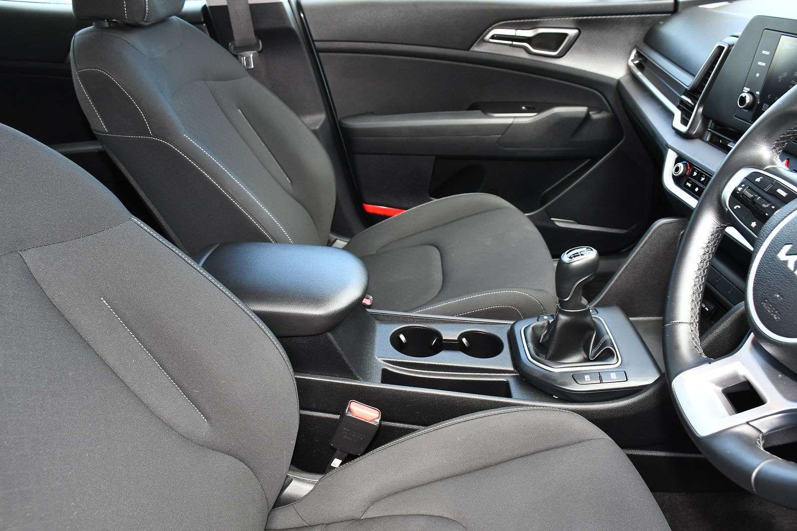 2023 KIA SPORTAGE 2023 KIA SPORTAGE