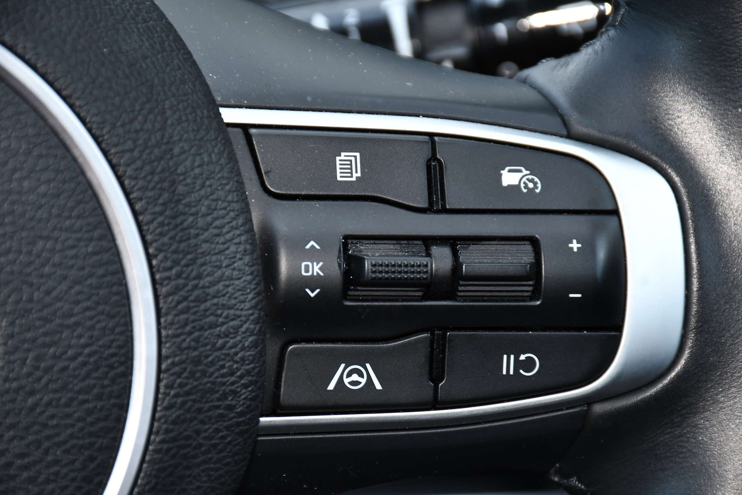 2023 KIA SPORTAGE 2023 KIA SPORTAGE