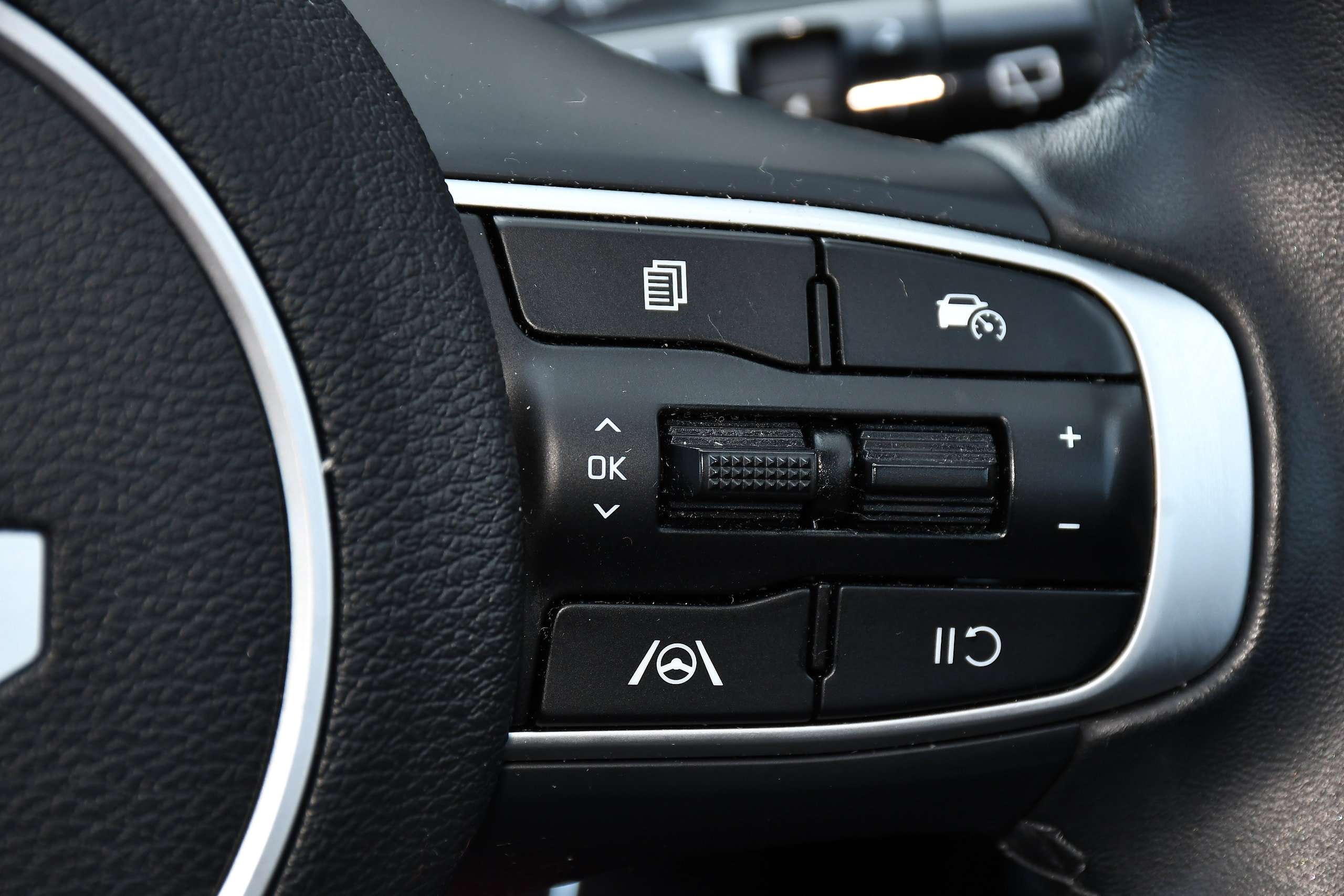2023 KIA SPORTAGE 2023 KIA SPORTAGE