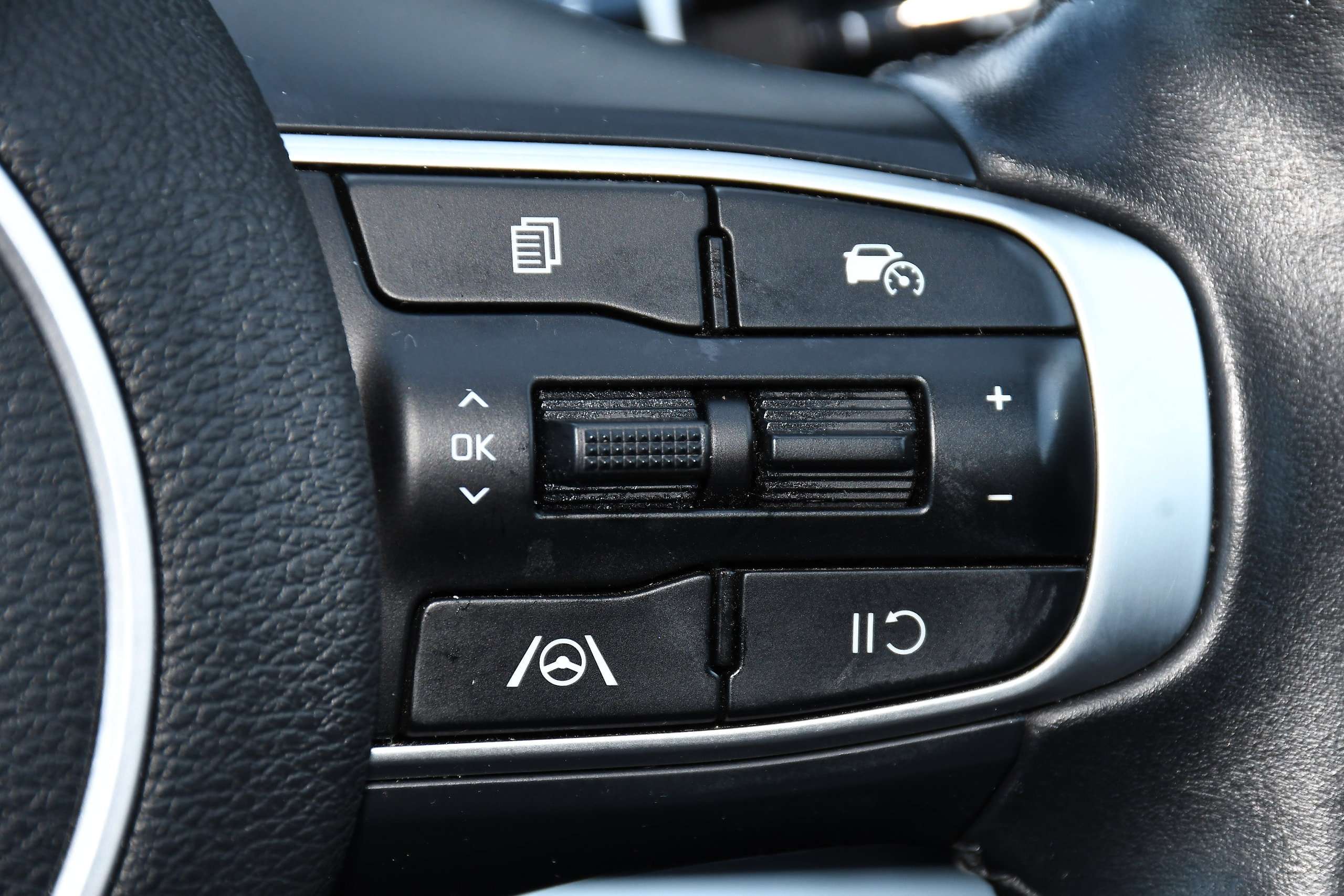 2023 KIA SPORTAGE 2023 KIA SPORTAGE