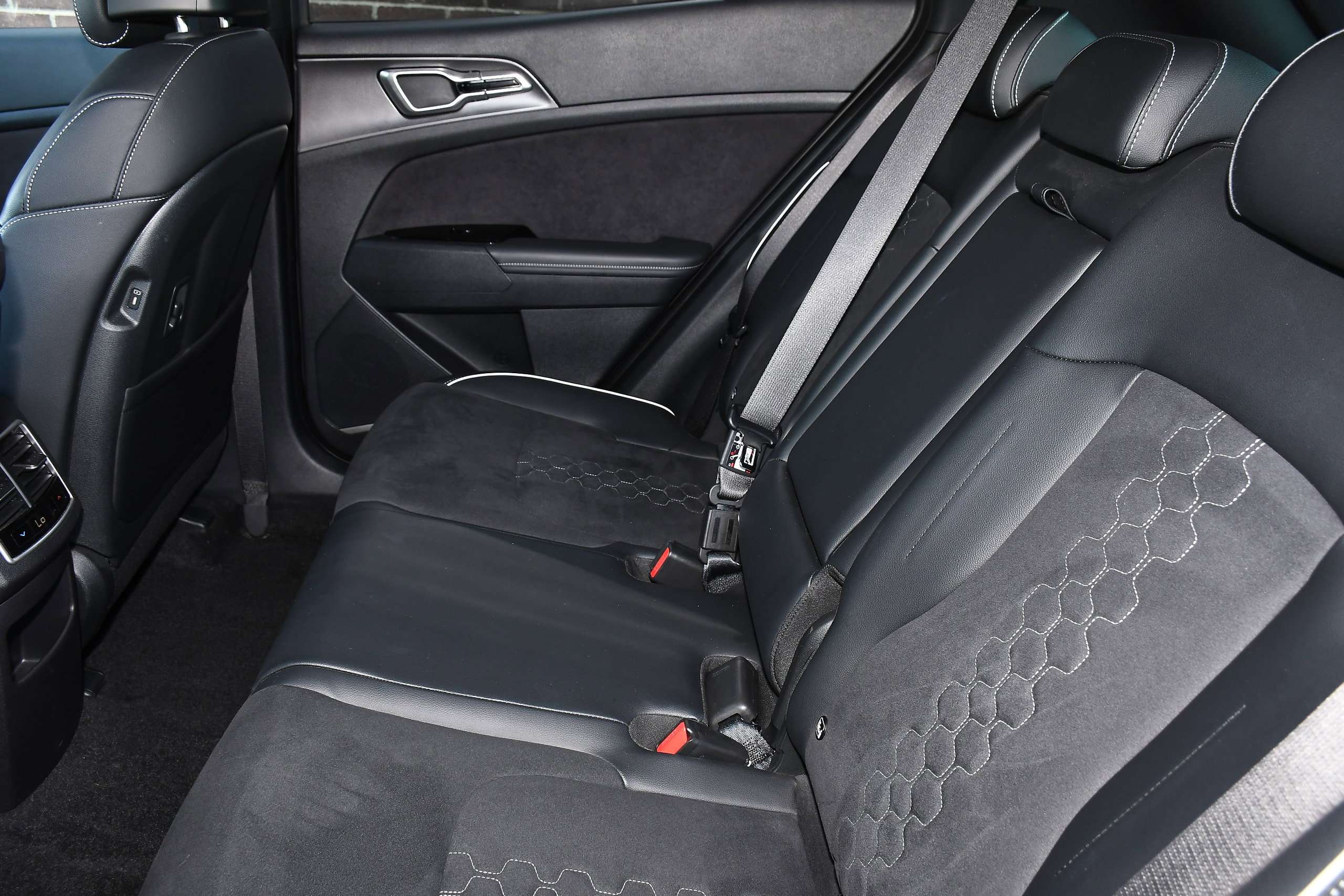 2023 KIA SPORTAGE 2023 KIA SPORTAGE