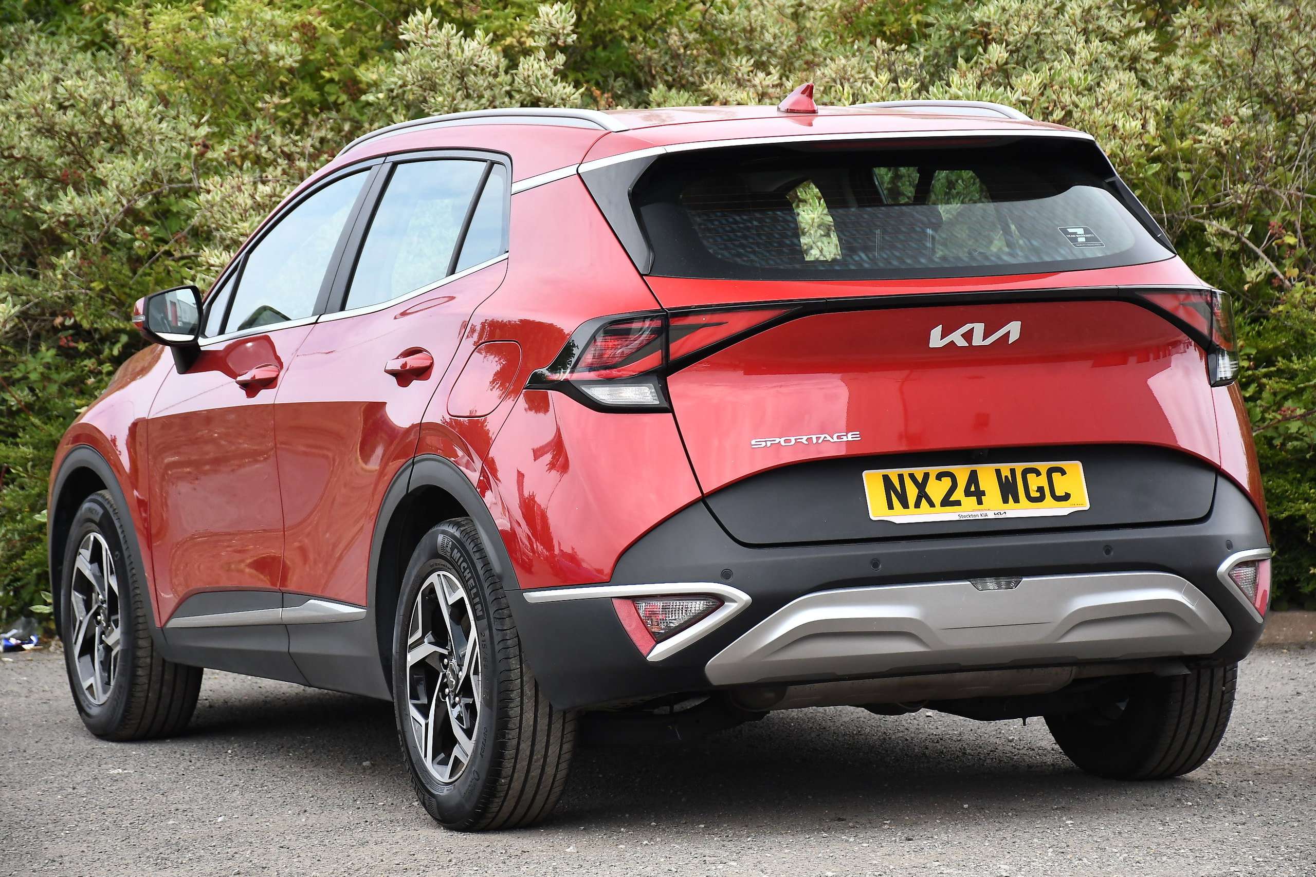 A 2024 KIA SPORTAGE 1.6 T-GDi 2 SUV 5dr Petrol Manual Euro 6 (s/s) (148 bhp) A 2024 KIA SPORTAGE 1.6 T-GDi 2 SUV 5dr Petrol Manual Euro 6 (s/s) (148 bhp)
