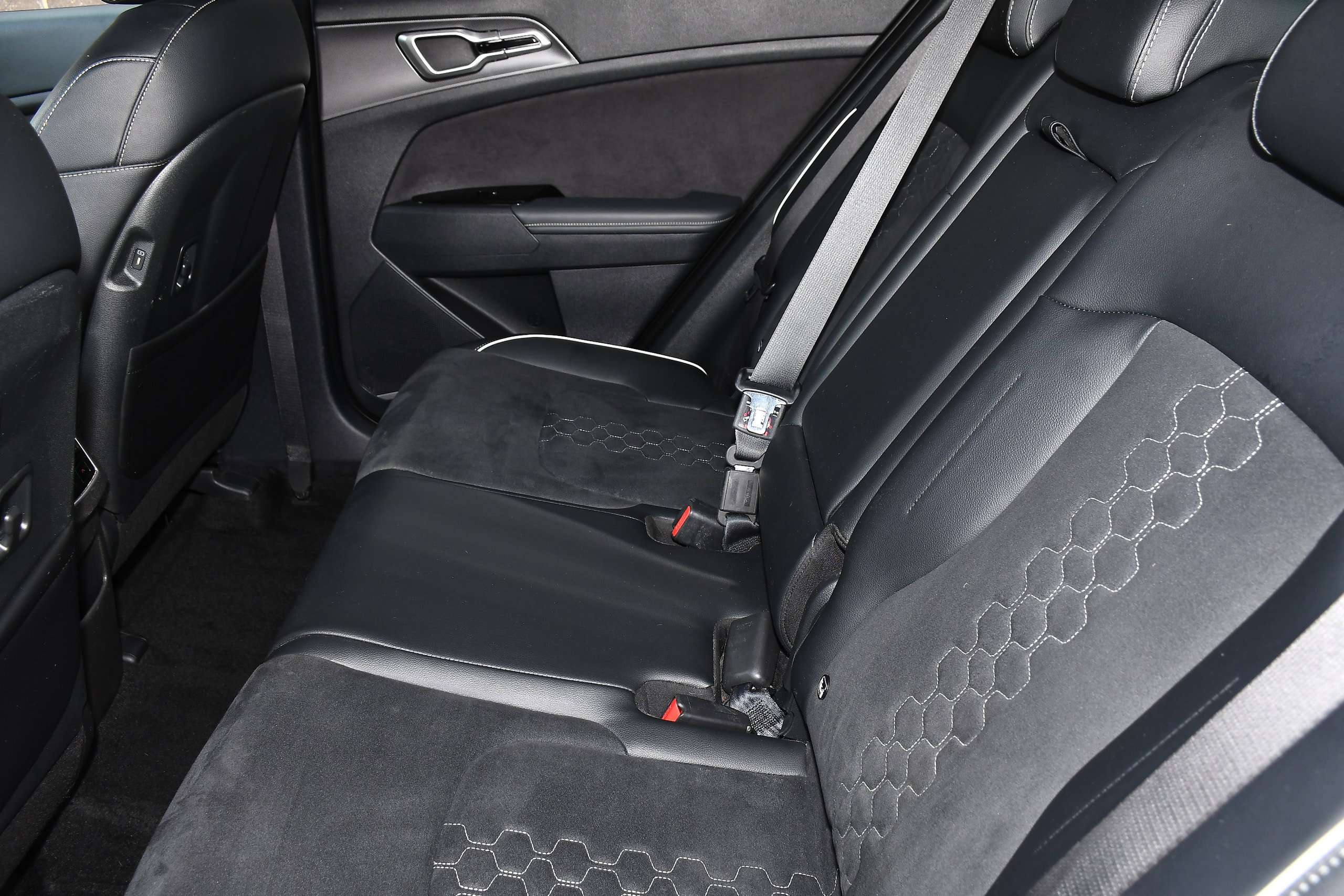 2023 KIA SPORTAGE 2023 KIA SPORTAGE