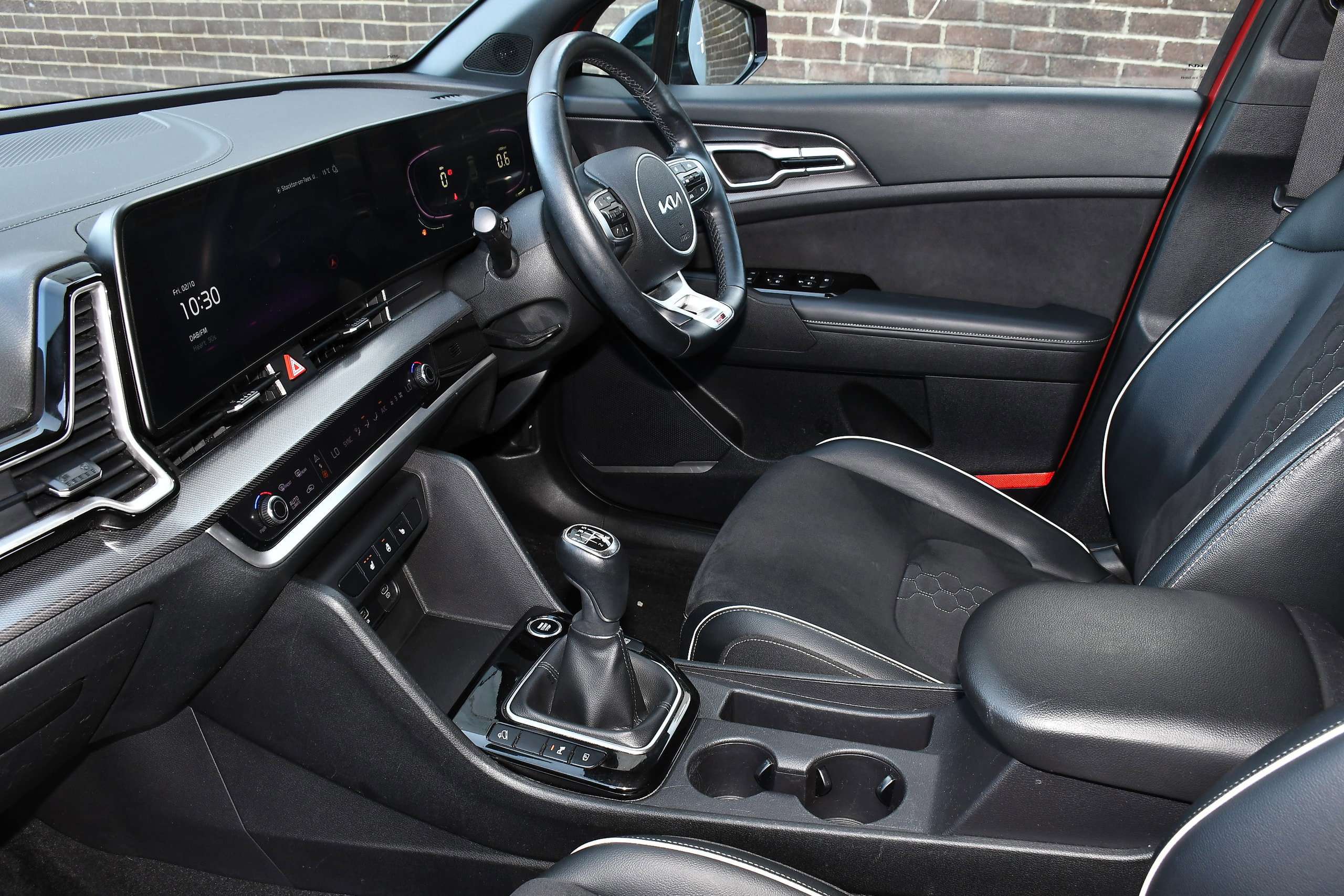 A 2023 KIA SPORTAGE 1.6 T-GDi GT-Line SUV 5dr Petrol Manual Euro 6 (s/s) (148 bhp) A 2023 KIA SPORTAGE 1.6 T-GDi GT-Line SUV 5dr Petrol Manual Euro 6 (s/s) (148 bhp)