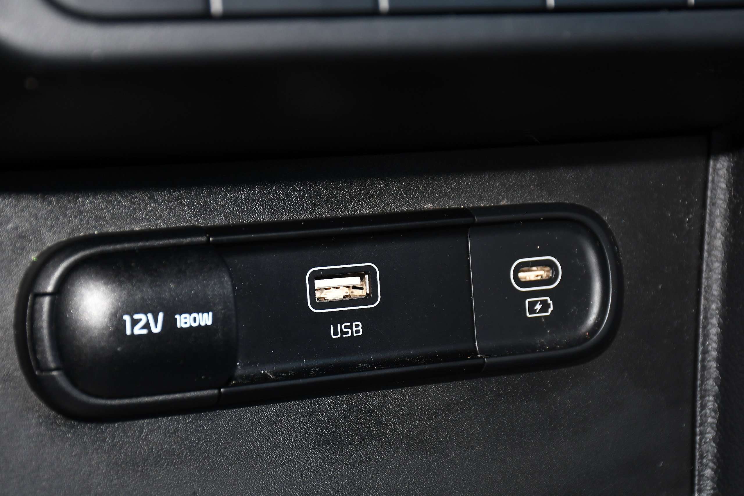 2023 KIA SPORTAGE 2023 KIA SPORTAGE