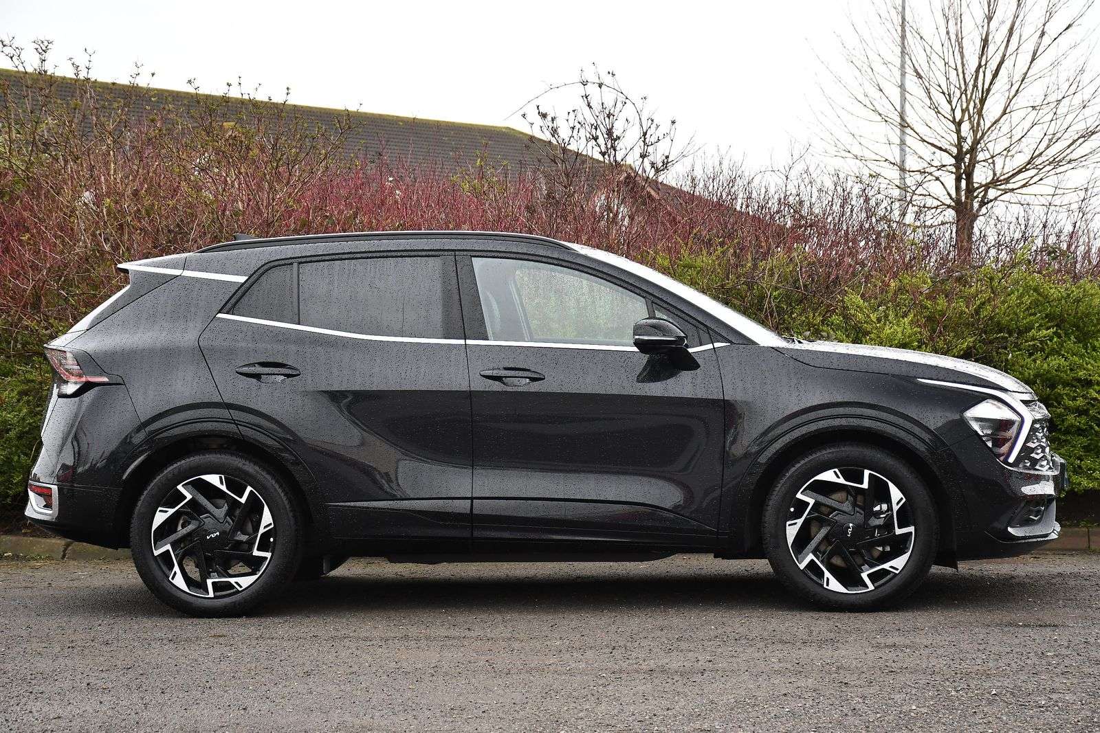 A 2025 KIA SPORTAGE 1.6 T-GDi MHEV GT-Line SUV 5dr Petrol Hybrid Manual Euro 6 (s/s) (157 bhp) A 2025 KIA SPORTAGE 1.6 T-GDi MHEV GT-Line SUV 5dr Petrol Hybrid Manual Euro 6 (s/s) (157 bhp)
