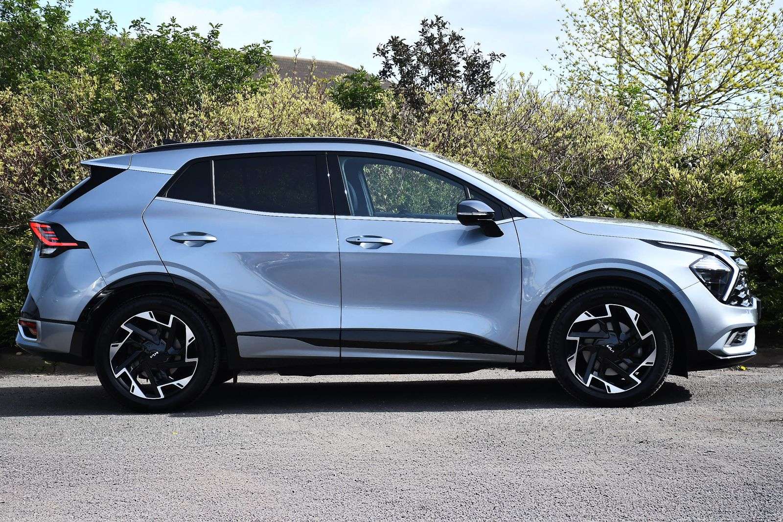 A 2024 KIA SPORTAGE 1.6 T-GDi MHEV GT-Line SUV 5dr Petrol Hybrid Manual Euro 6 (s/s) (157 bhp) A 2024 KIA SPORTAGE 1.6 T-GDi MHEV GT-Line SUV 5dr Petrol Hybrid Manual Euro 6 (s/s) (157 bhp)