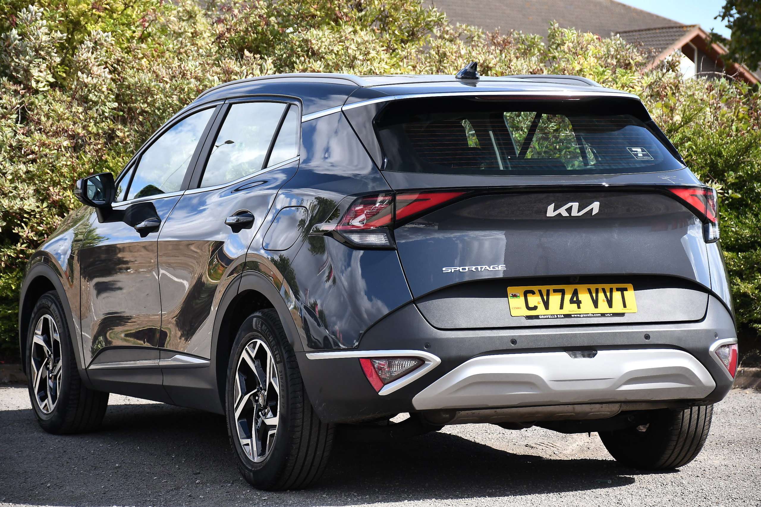 A 2024 KIA SPORTAGE 1.6 T-GDi MHEV 2 SUV 5dr Petrol Hybrid Manual Euro 6 (s/s) (157 bhp) A 2024 KIA SPORTAGE 1.6 T-GDi MHEV 2 SUV 5dr Petrol Hybrid Manual Euro 6 (s/s) (157 bhp)