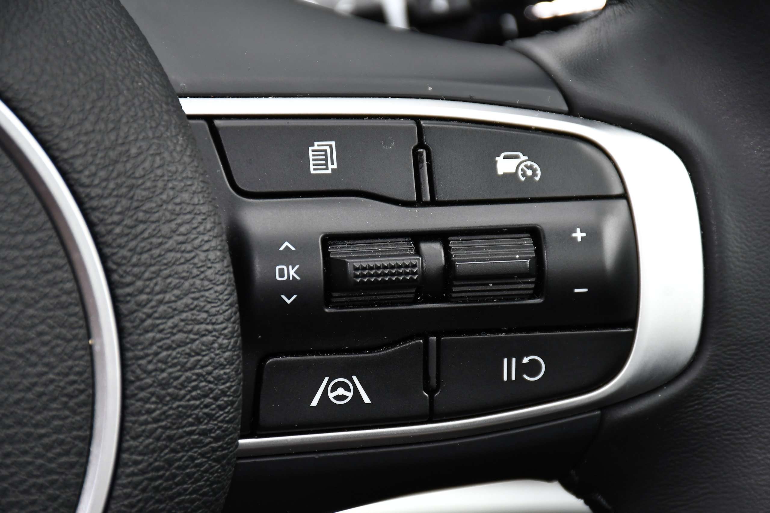 2025 KIA SPORTAGE 2025 KIA SPORTAGE