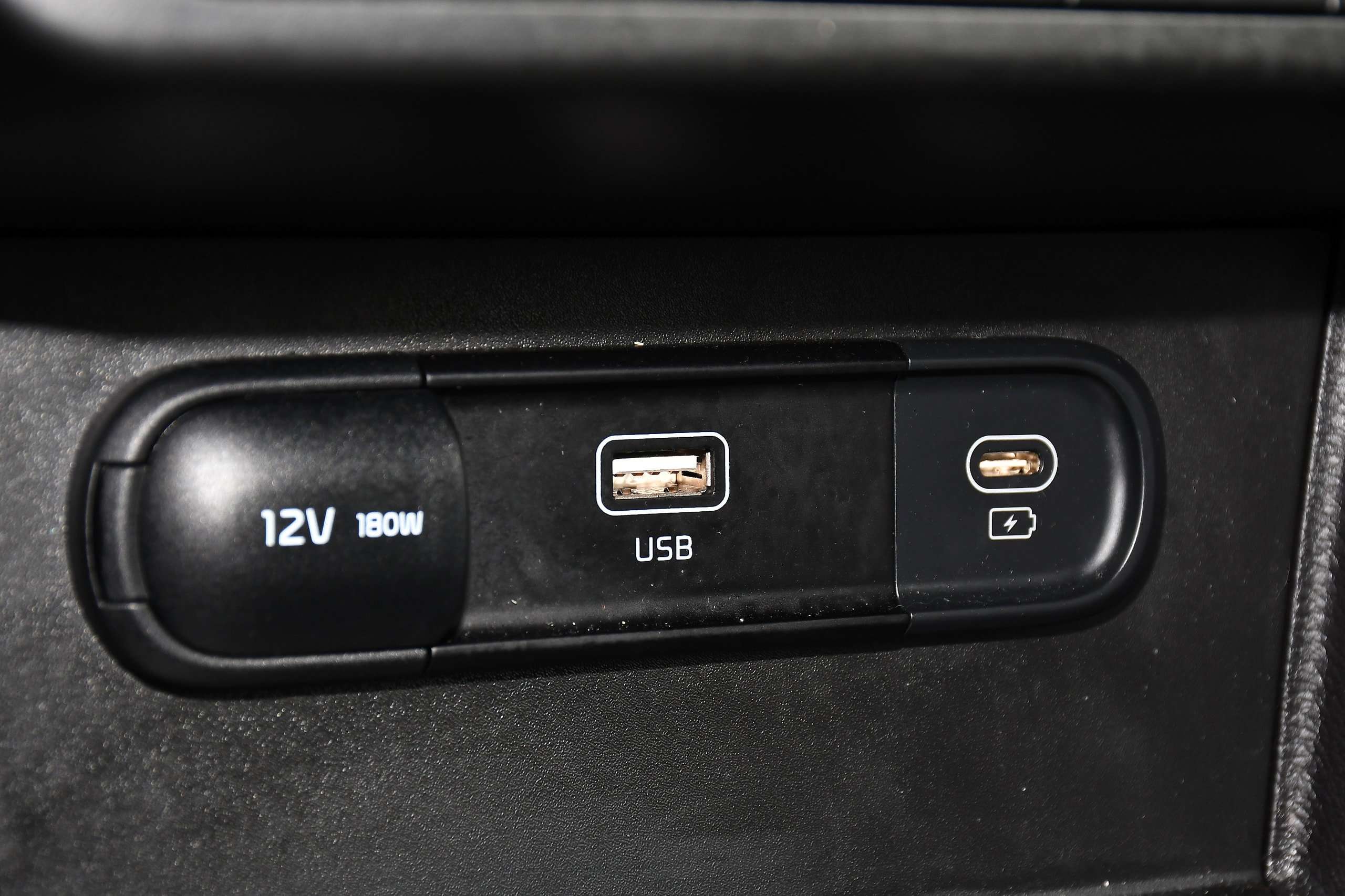 2025 KIA SPORTAGE 2025 KIA SPORTAGE