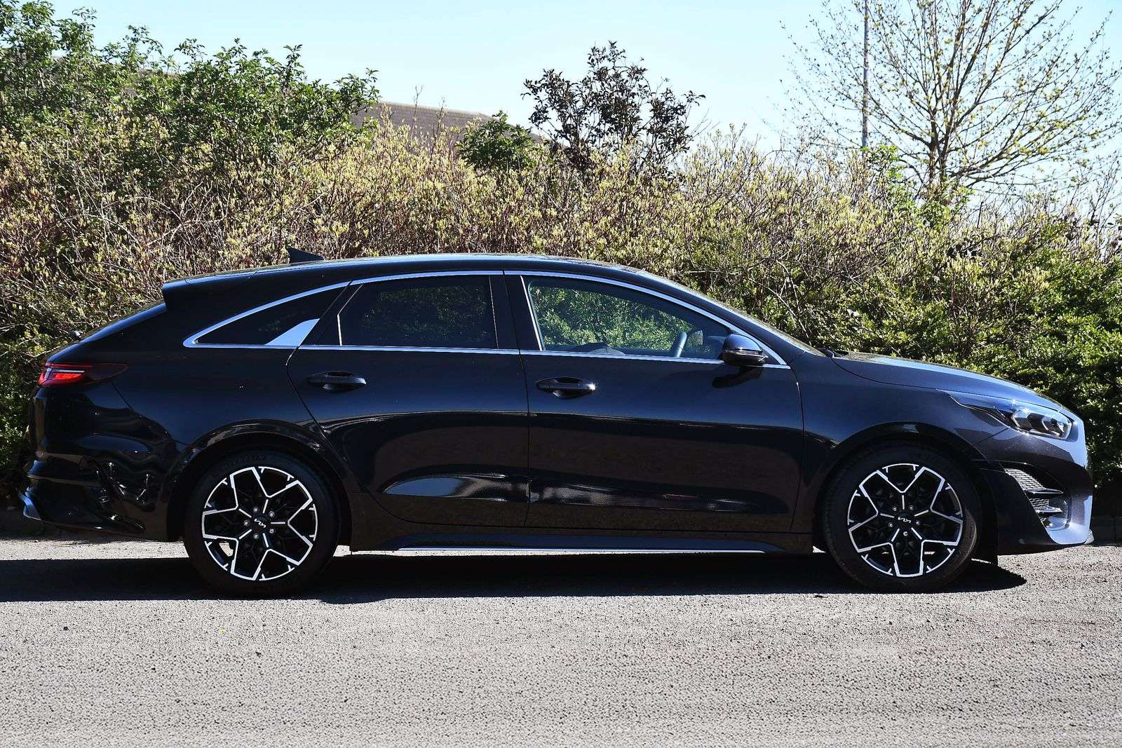 A 2024 KIA PROCEED 1.5 T-GDi GT-Line Shooting Brake 5dr Petrol Manual Euro 6 (s/s) (158 bhp) A 2024 KIA PROCEED 1.5 T-GDi GT-Line Shooting Brake 5dr Petrol Manual Euro 6 (s/s) (158 bhp)
