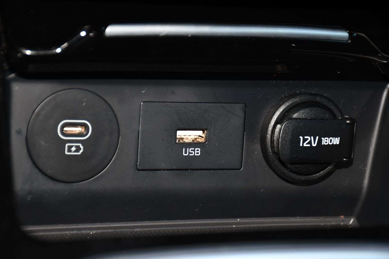2024 KIA PROCEED 2024 KIA PROCEED