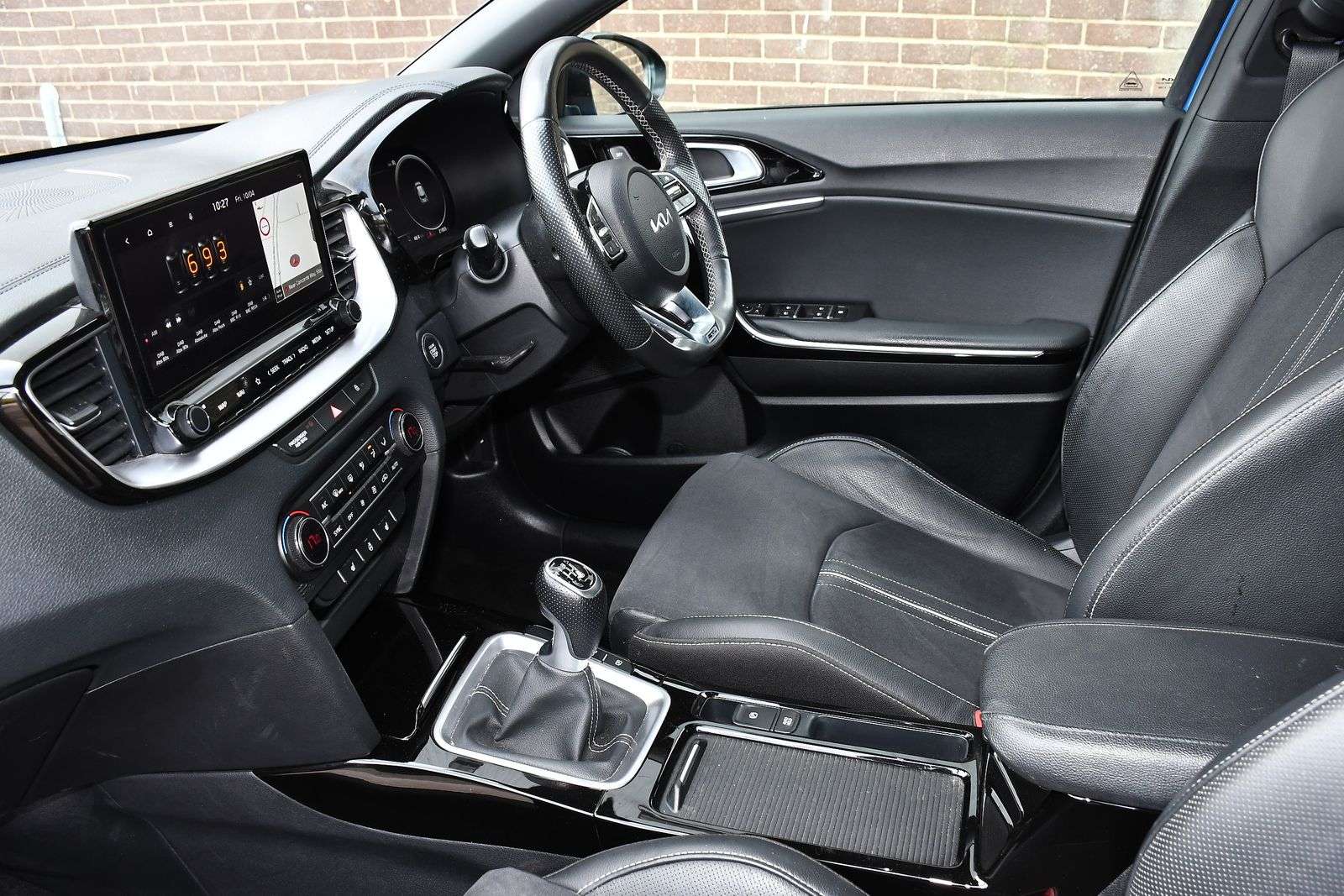 2023 KIA XCEED 2023 KIA XCEED