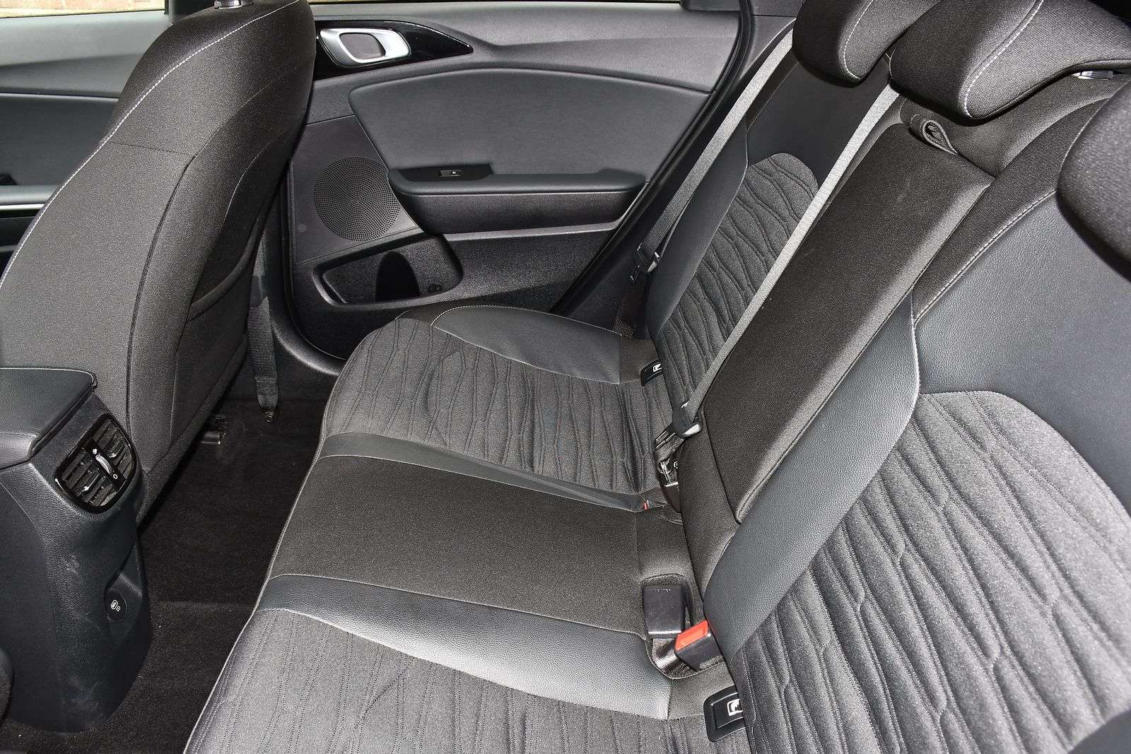 2024 KIA PROCEED 2024 KIA PROCEED