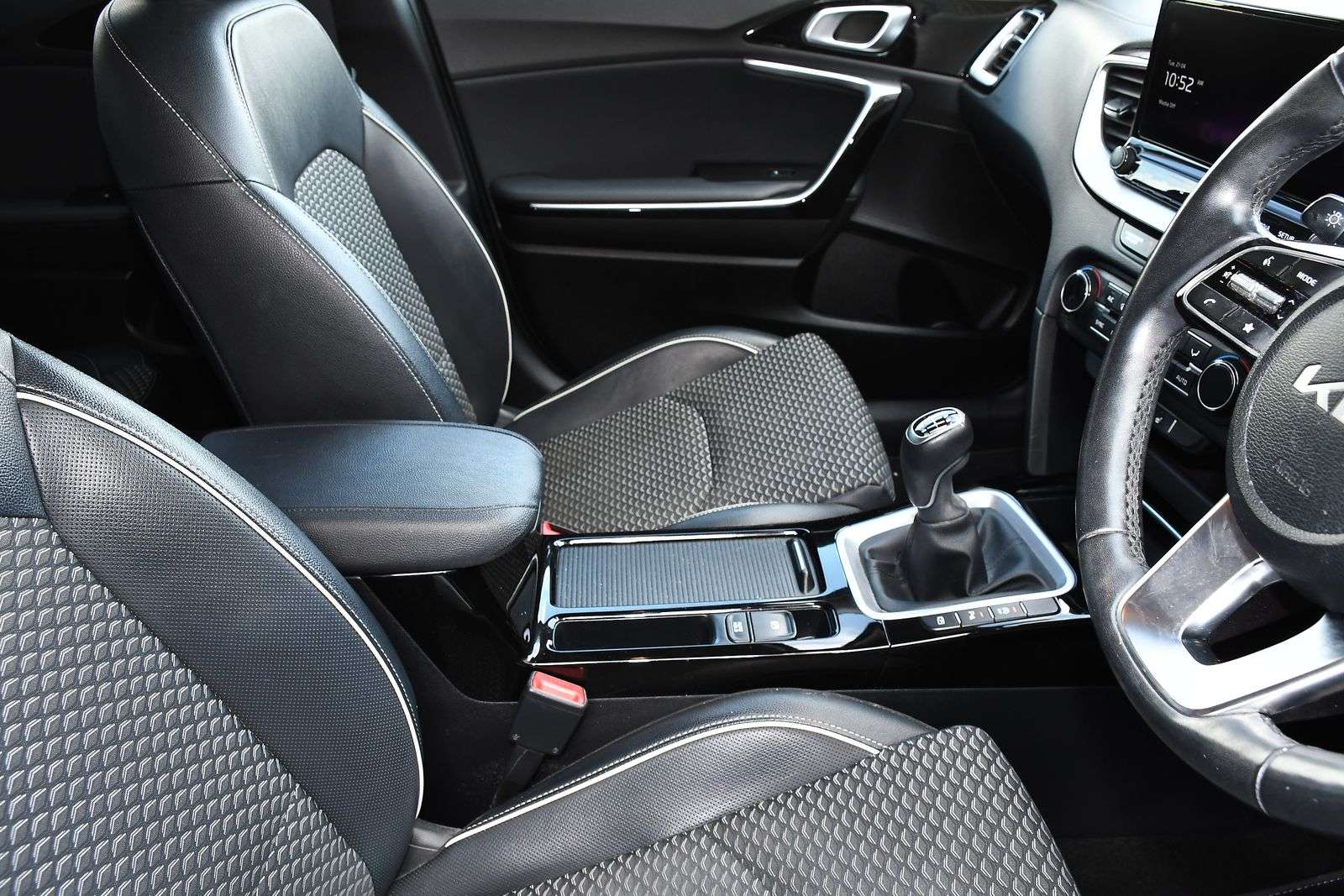 2023 KIA XCEED 2023 KIA XCEED
