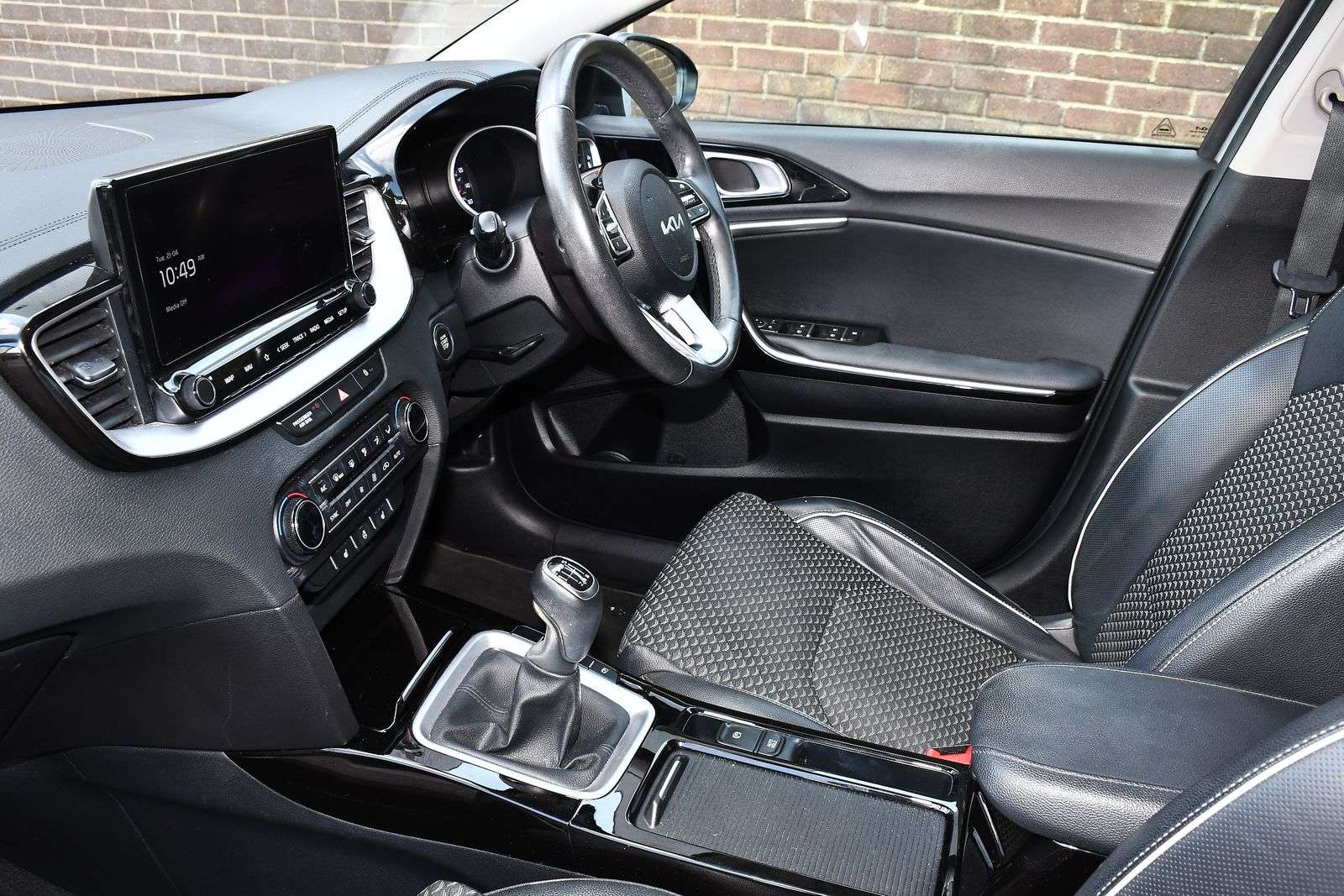 A 2023 KIA XCEED 1.5 T-GDi 3 SUV 5dr Petrol Manual Euro 6 (s/s) (158 bhp) A 2023 KIA XCEED 1.5 T-GDi 3 SUV 5dr Petrol Manual Euro 6 (s/s) (158 bhp)
