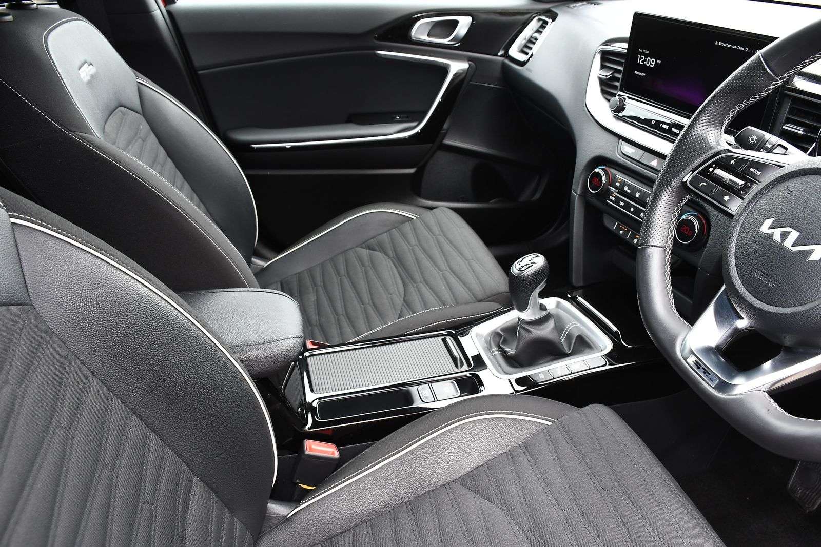 2024 KIA CEED 2024 KIA CEED
