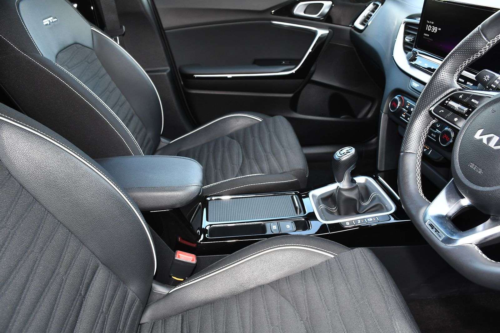 2024 KIA CEED 2024 KIA CEED