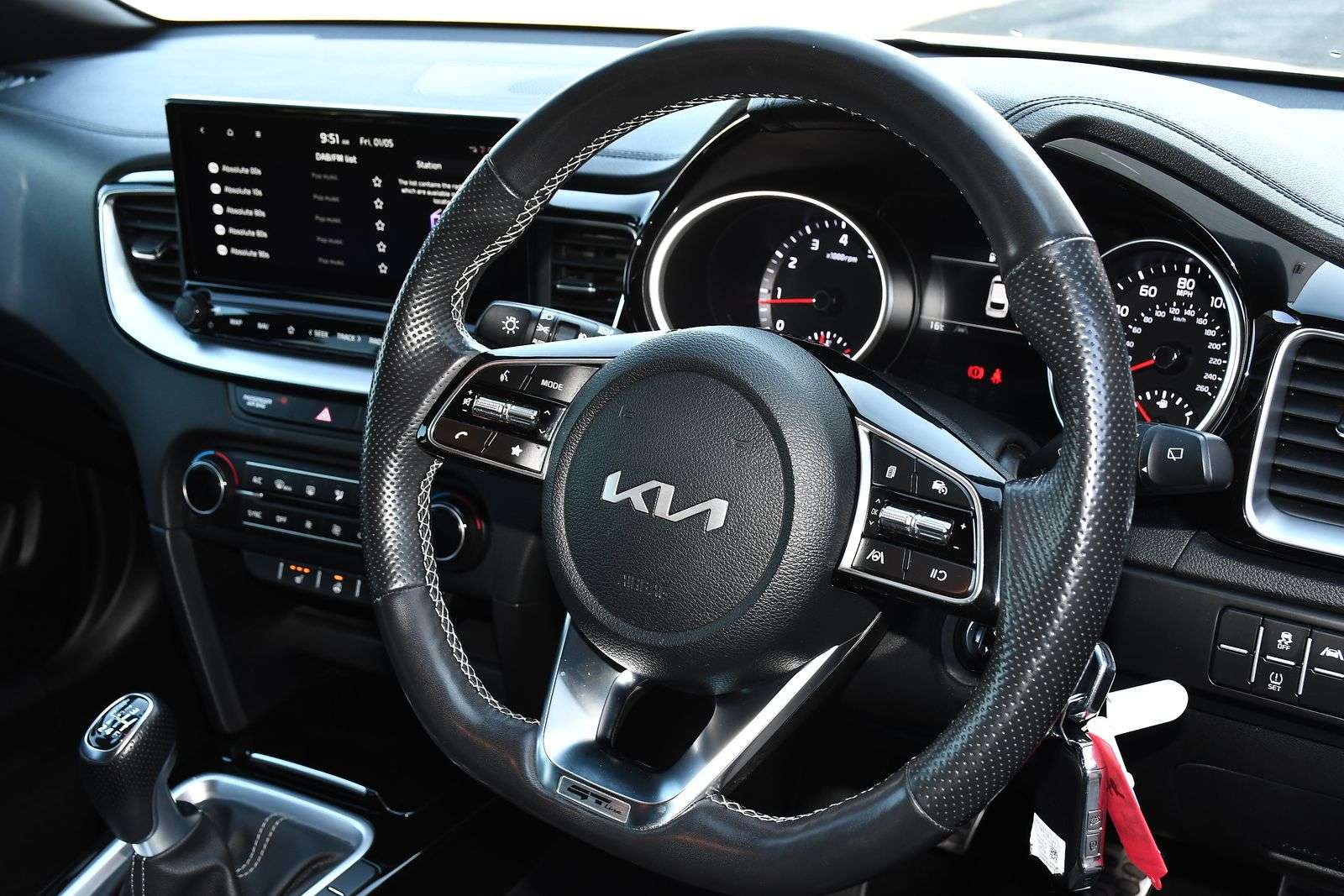 2024 KIA PROCEED 2024 KIA PROCEED