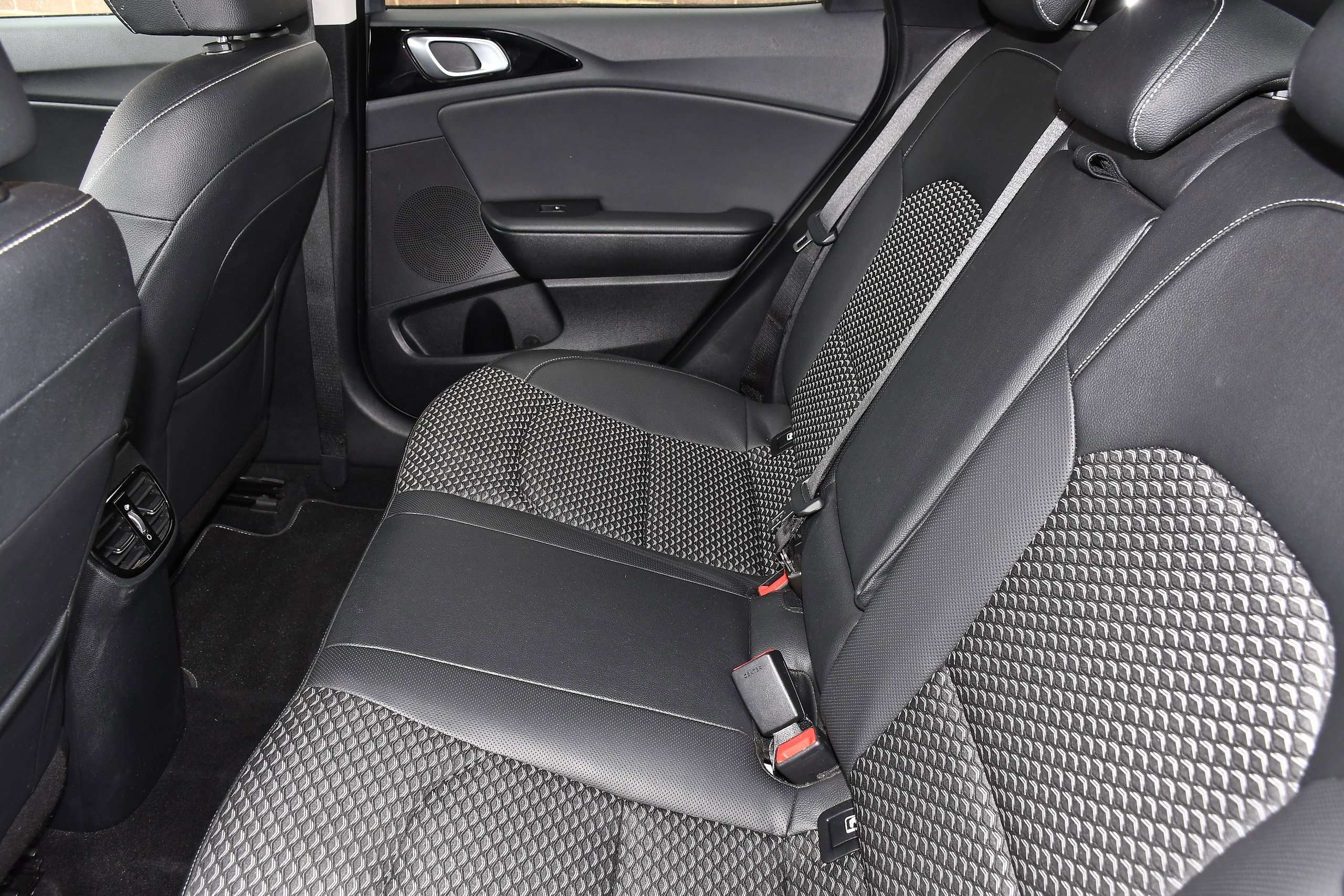 2022 KIA XCEED 2022 KIA XCEED