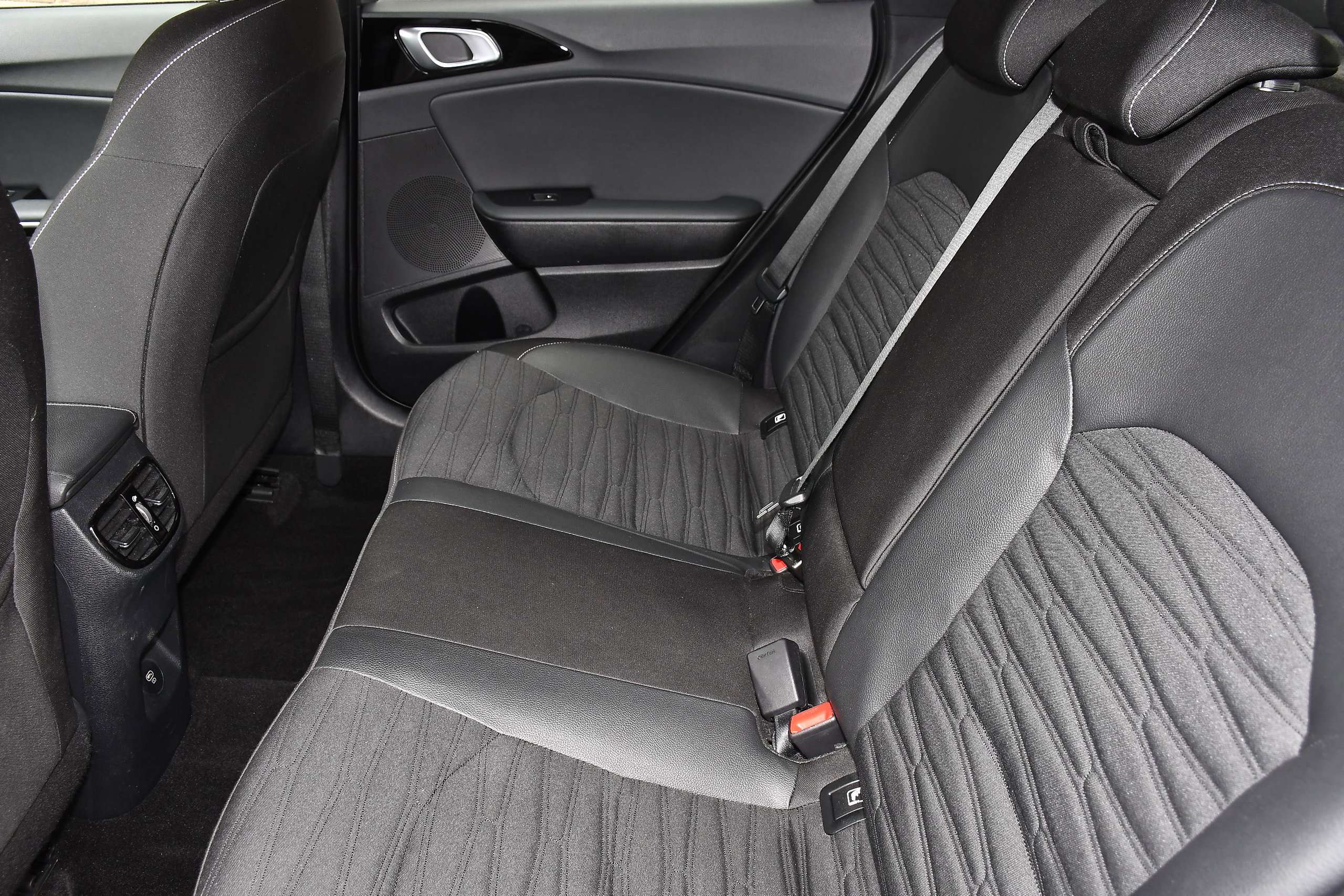 2023 KIA XCEED 2023 KIA XCEED