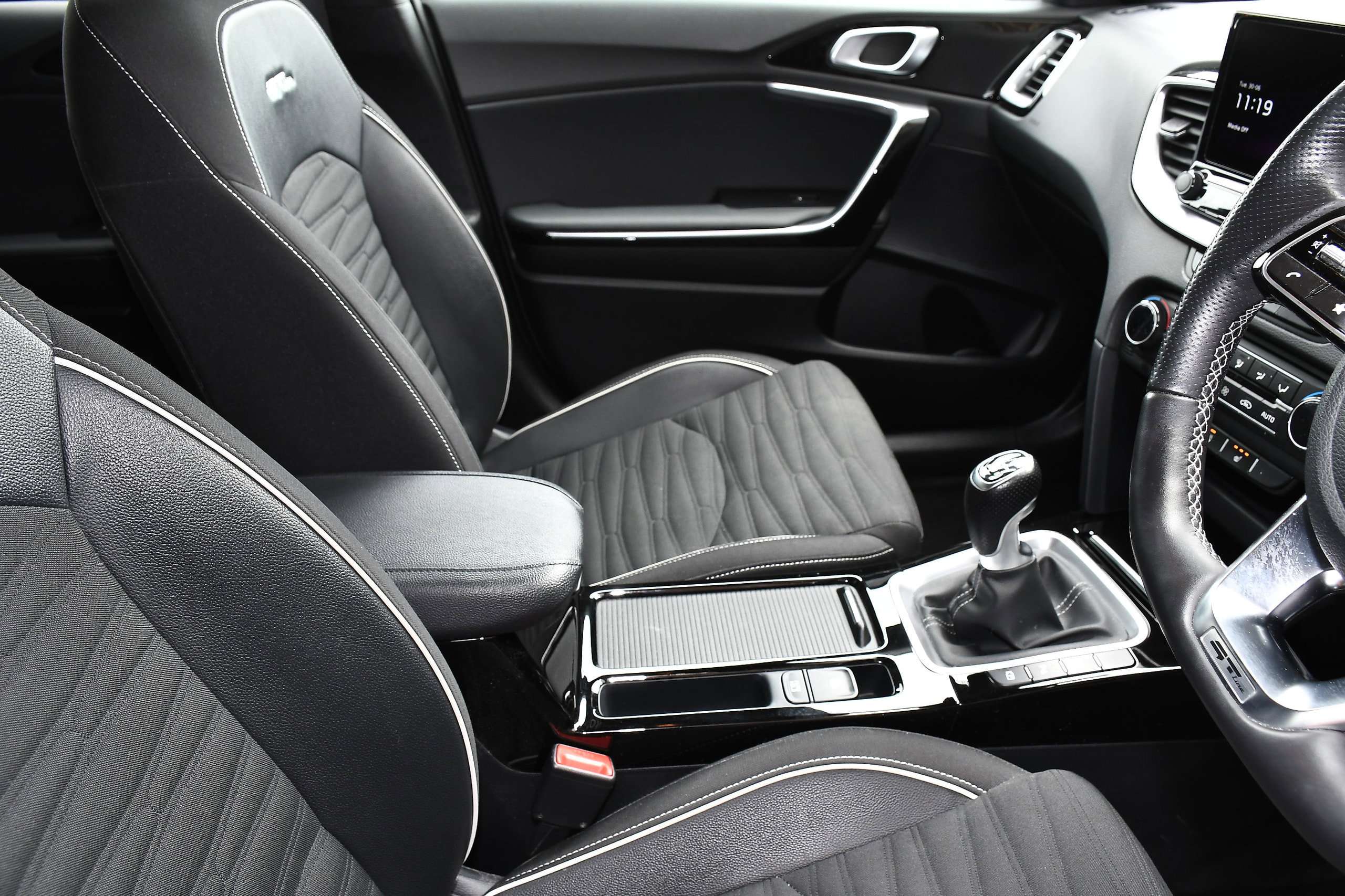 2023 KIA XCEED 2023 KIA XCEED