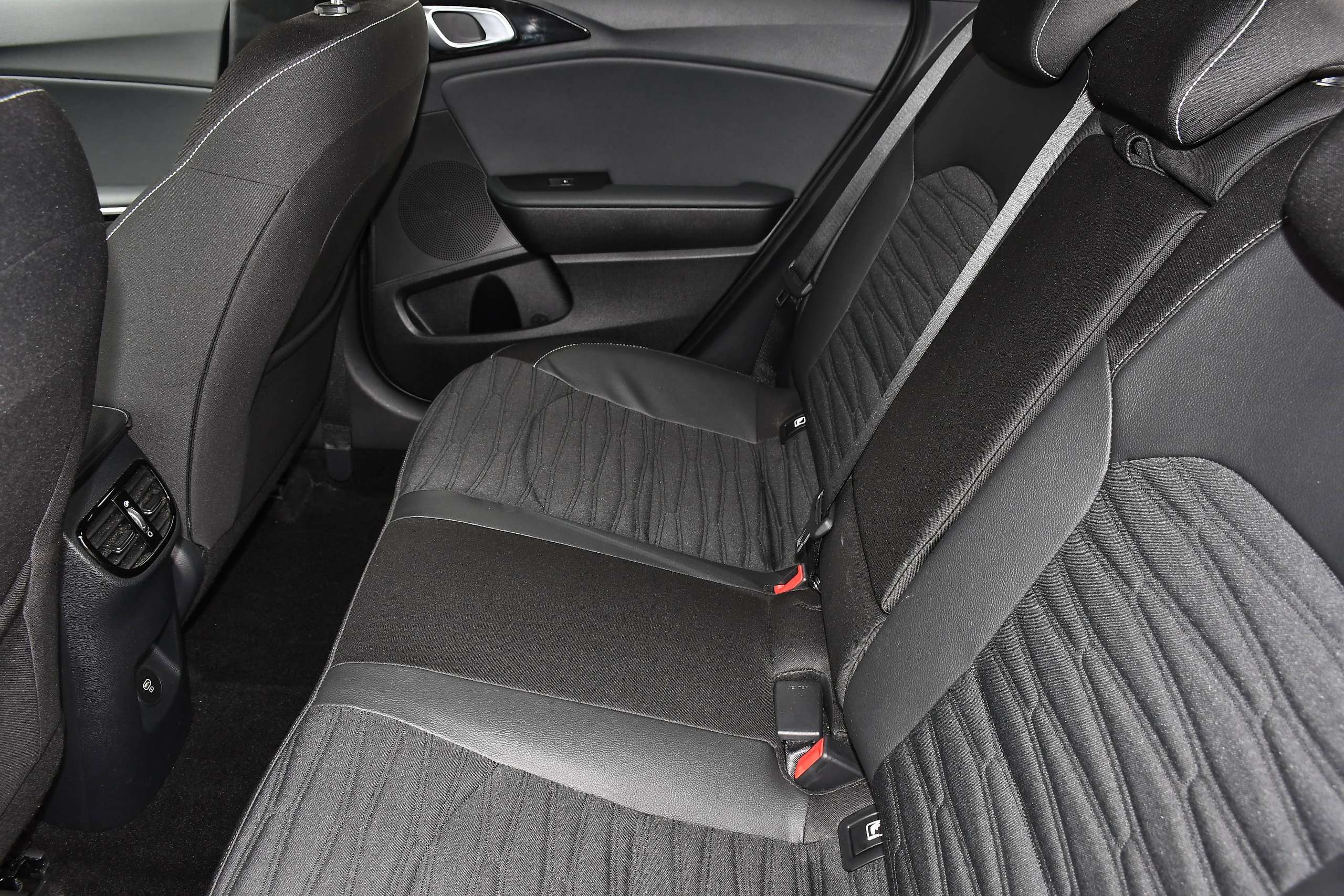 2024 KIA PROCEED 2024 KIA PROCEED
