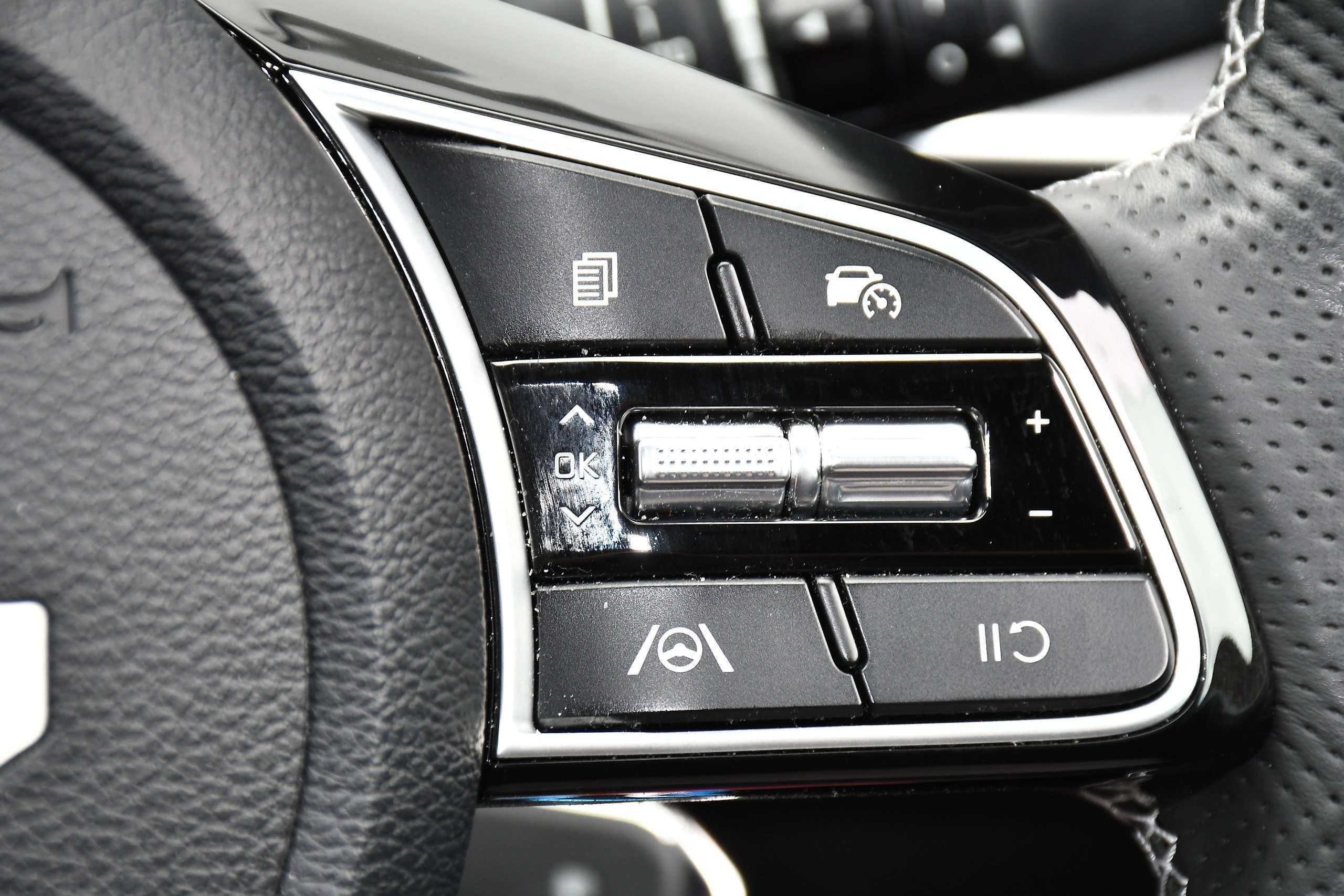 2024 KIA PROCEED 2024 KIA PROCEED
