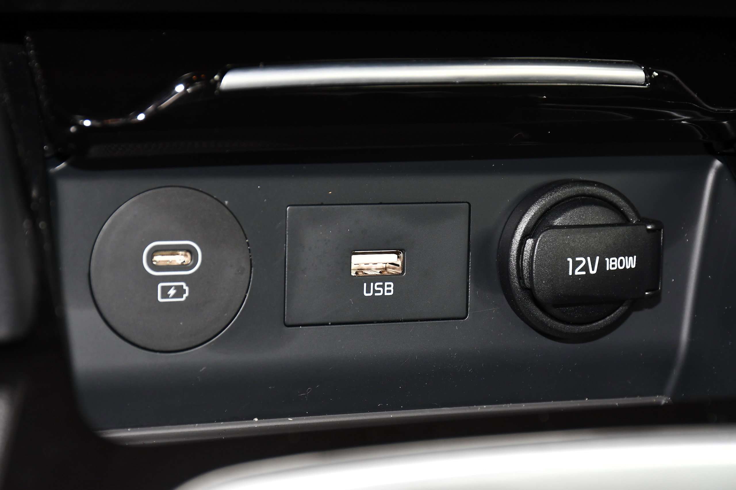 2024 KIA PROCEED 2024 KIA PROCEED