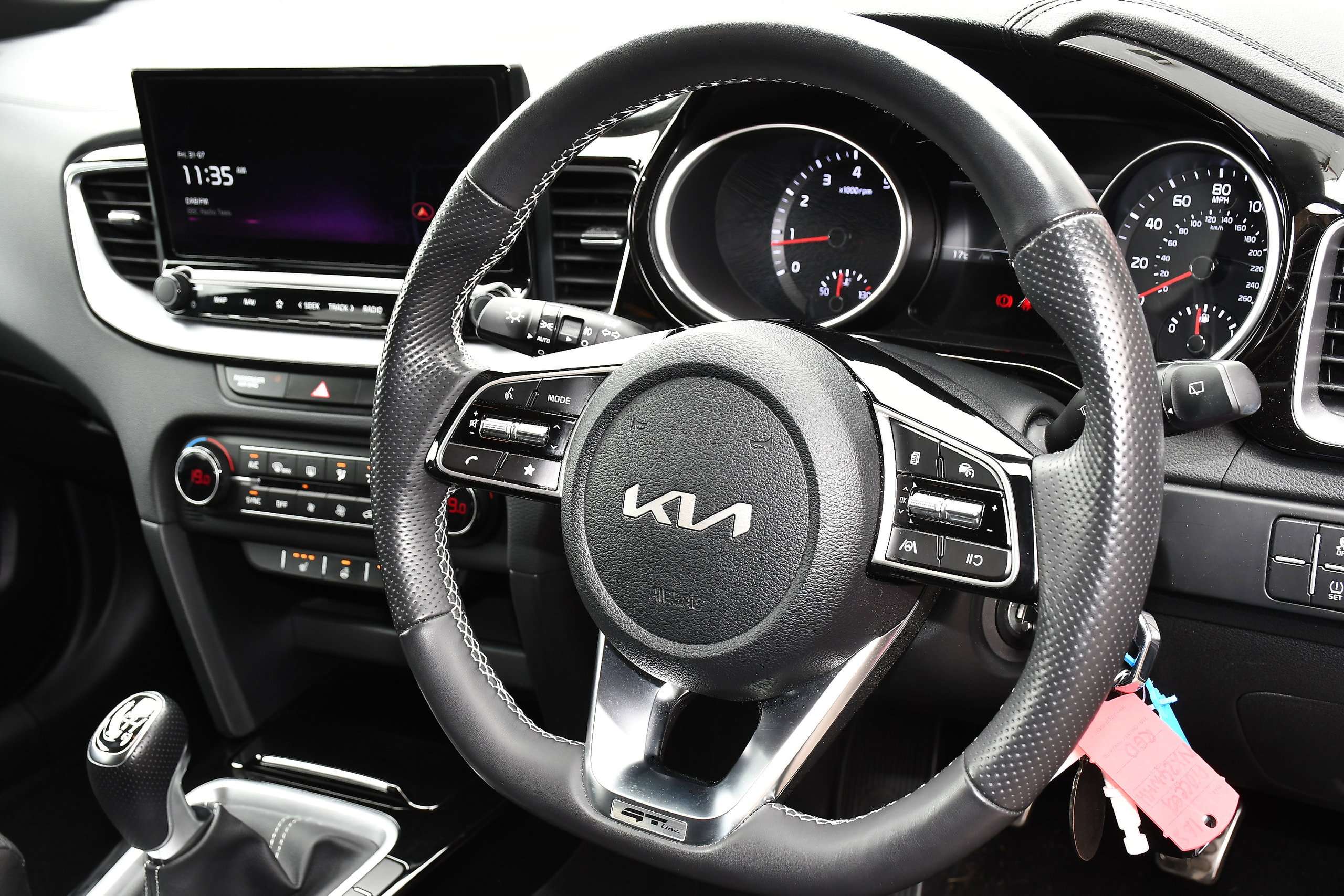 2024 KIA PROCEED 2024 KIA PROCEED
