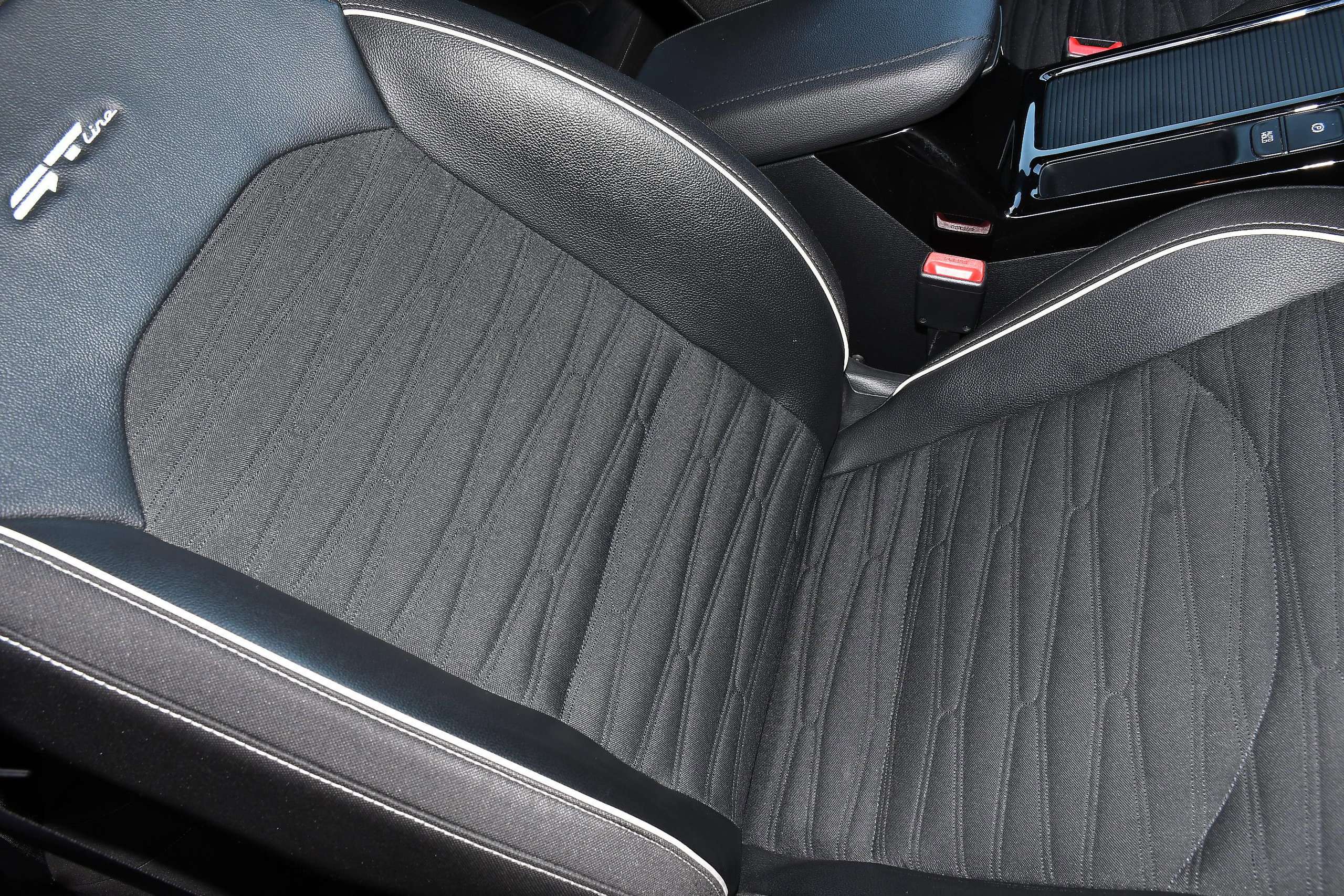 2023 KIA XCEED 2023 KIA XCEED