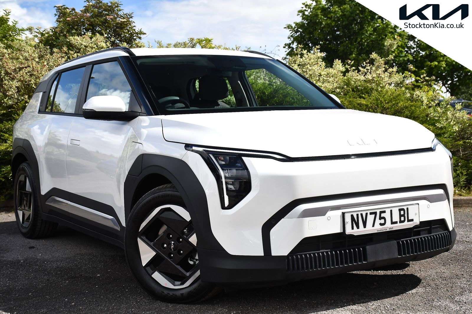 A 2025 KIA EV3 81.4kWh Air SUV 5dr Electric Auto (201 bhp) A 2025 KIA EV3 81.4kWh Air SUV 5dr Electric Auto (201 bhp)