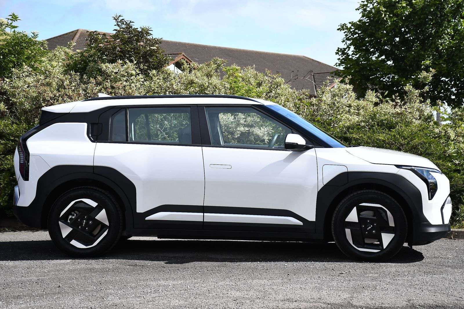 A 2025 KIA EV3 81.4kWh Air SUV 5dr Electric Auto (201 bhp) A 2025 KIA EV3 81.4kWh Air SUV 5dr Electric Auto (201 bhp)