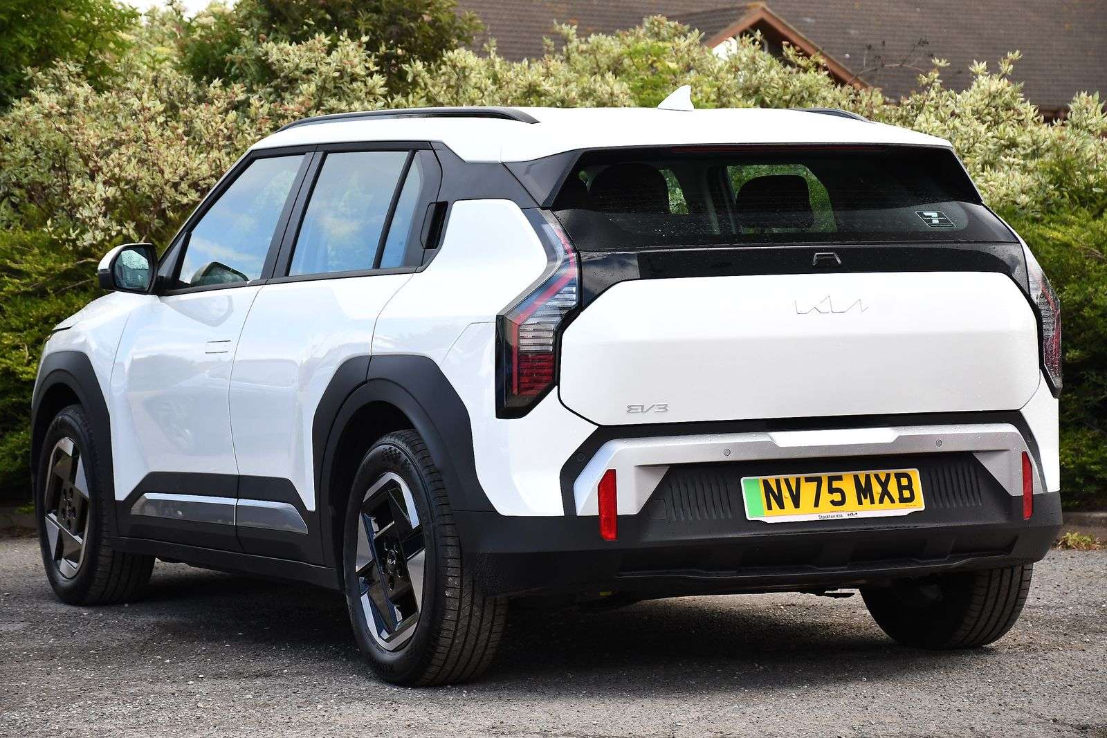 A 2026 KIA EV3 81.4kWh Air SUV 5dr Electric Auto (201 bhp) A 2026 KIA EV3 81.4kWh Air SUV 5dr Electric Auto (201 bhp)