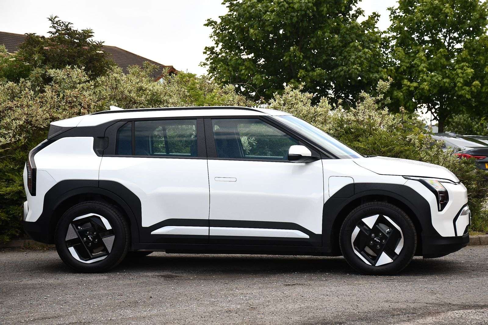 A 2026 KIA EV3 81.4kWh Air SUV 5dr Electric Auto (201 bhp) A 2026 KIA EV3 81.4kWh Air SUV 5dr Electric Auto (201 bhp)