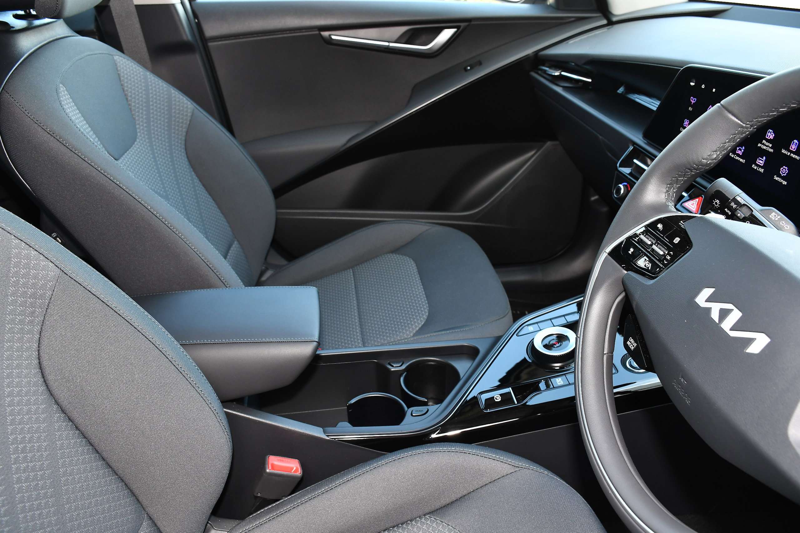 2025 KIA NIRO 2025 KIA NIRO