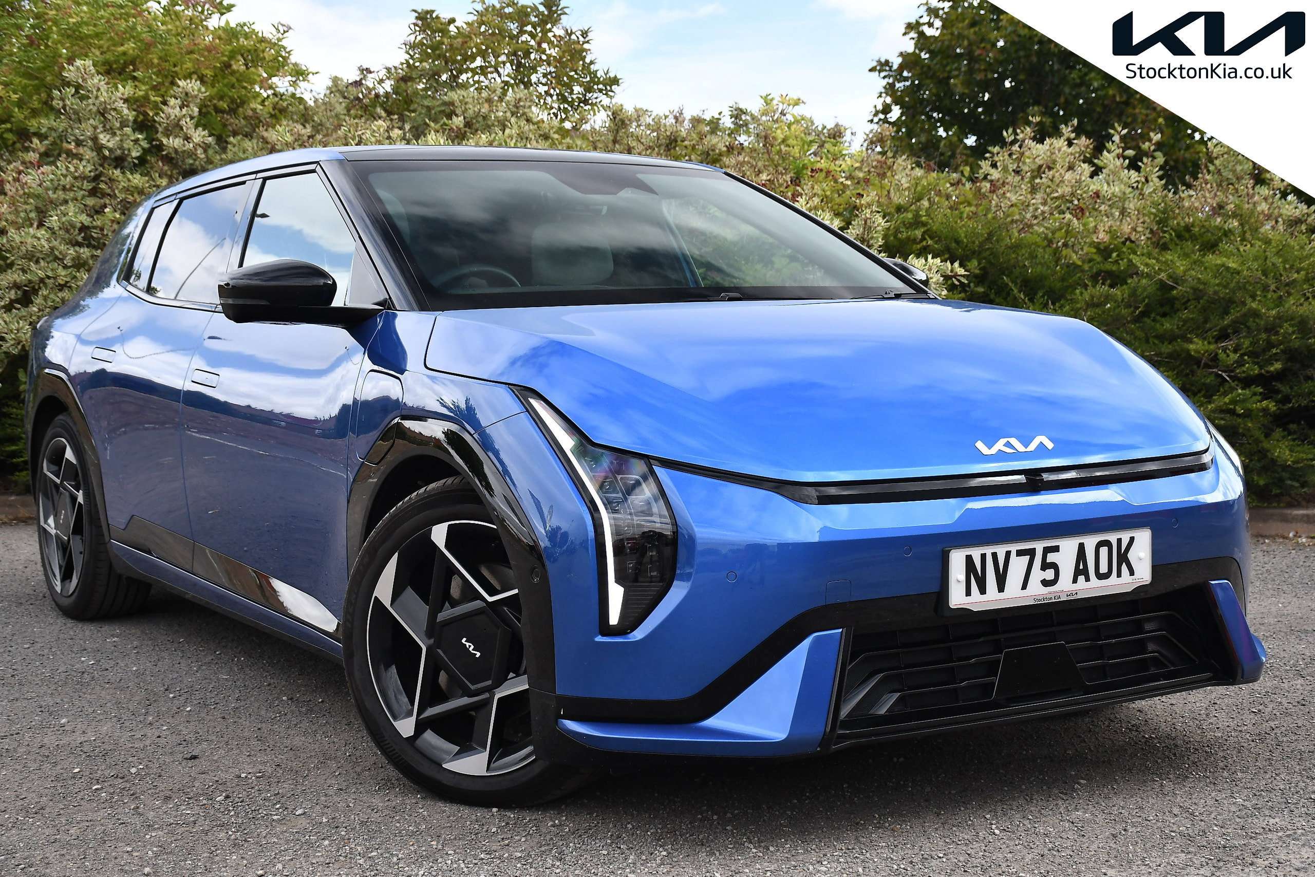 A 2025 KIA EV4 81.4kWh GT-Line S Hatchback 5dr Electric Auto (201 bhp) A 2025 KIA EV4 81.4kWh GT-Line S Hatchback 5dr Electric Auto (201 bhp)