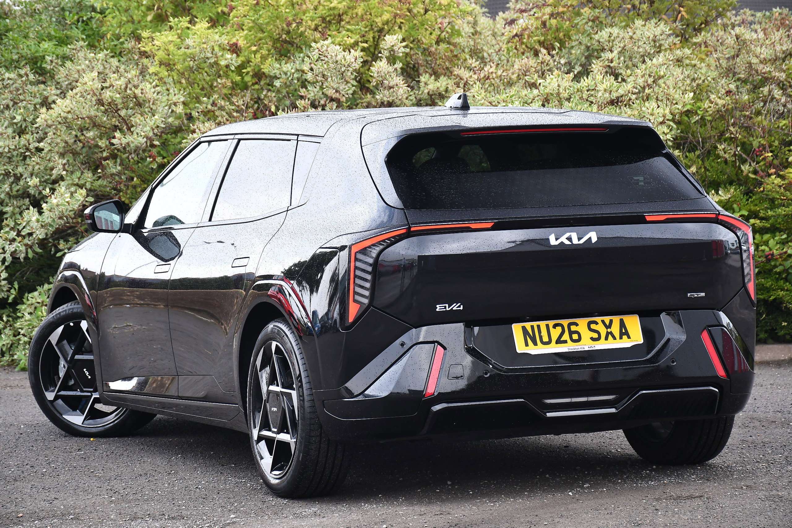 A 2026 KIA EV4 81.4kWh GT-Line Hatchback 5dr Electric Auto (201 bhp) A 2026 KIA EV4 81.4kWh GT-Line Hatchback 5dr Electric Auto (201 bhp)