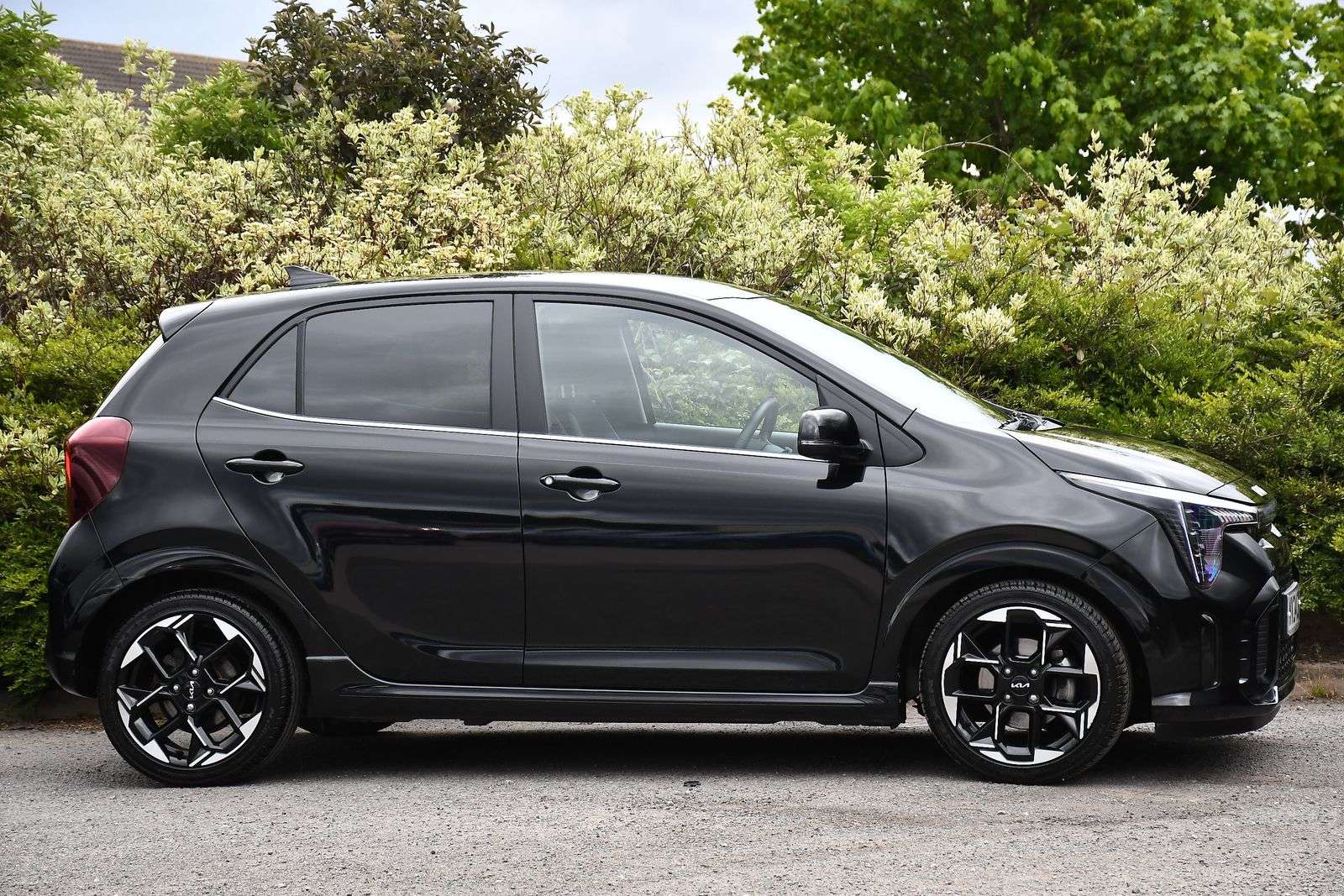 A 2024 KIA PICANTO 1.0 GT-Line Hatchback 5dr Petrol AMT Euro 6 (s/s) (62 bhp) A 2024 KIA PICANTO 1.0 GT-Line Hatchback 5dr Petrol AMT Euro 6 (s/s) (62 bhp)