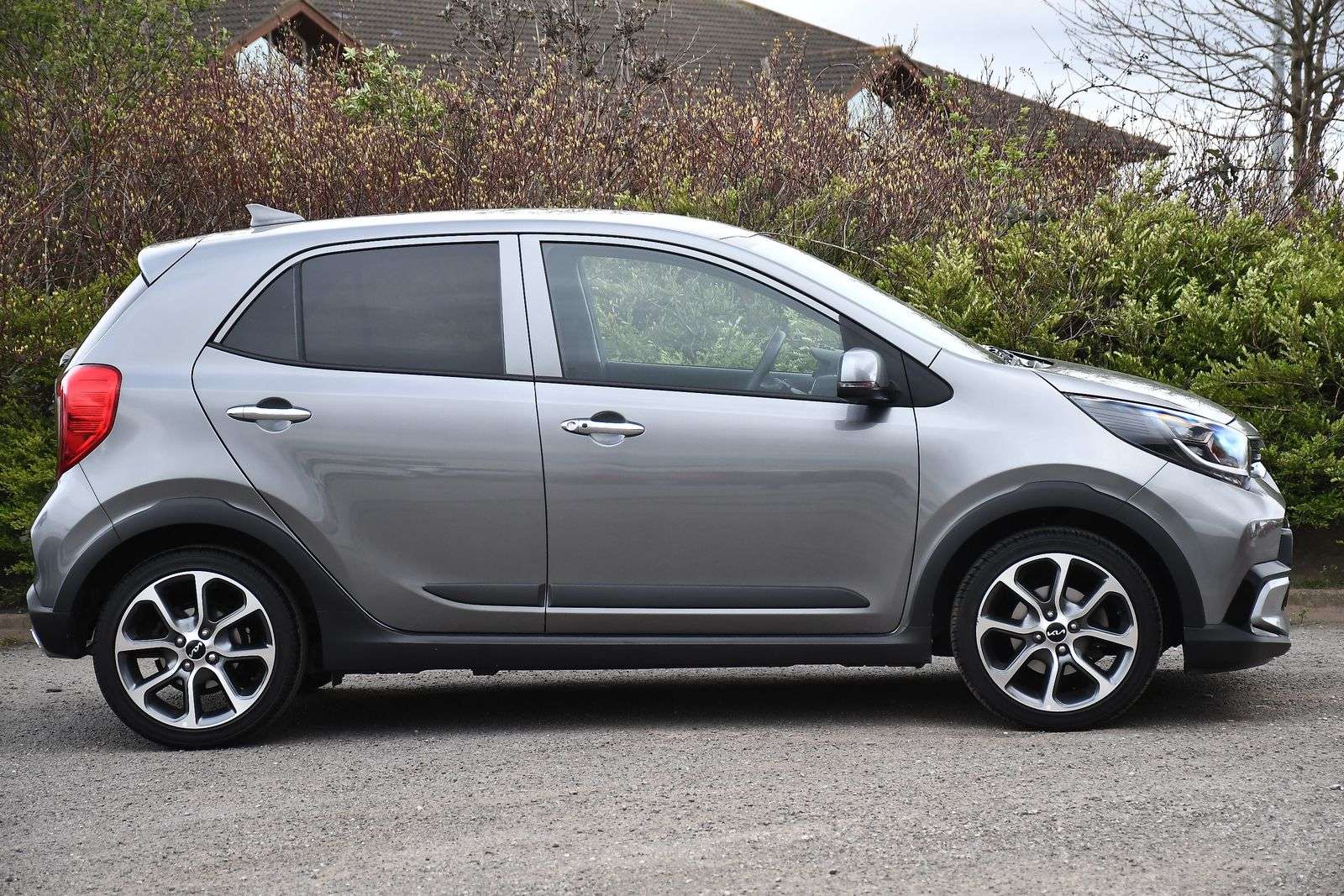 A 2023 KIA PICANTO 1.0 DPi X-Line S Hatchback 5dr Petrol AMT Euro 6 (s/s) (66 bhp) A 2023 KIA PICANTO 1.0 DPi X-Line S Hatchback 5dr Petrol AMT Euro 6 (s/s) (66 bhp)