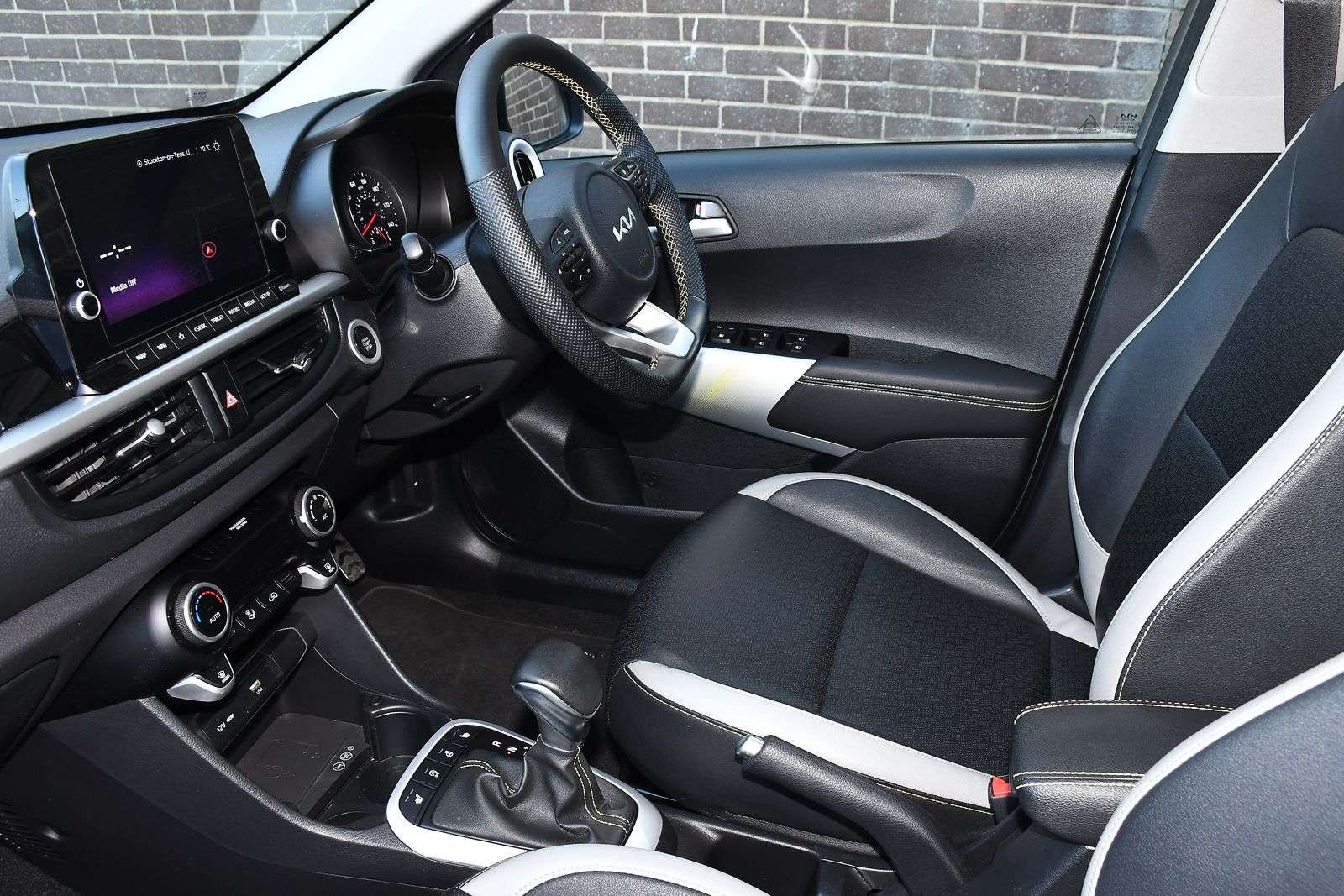 A 2024 KIA PICANTO 1.0 DPi X-Line S Hatchback 5dr Petrol AMT Euro 6 (s/s) (66 bhp) A 2024 KIA PICANTO 1.0 DPi X-Line S Hatchback 5dr Petrol AMT Euro 6 (s/s) (66 bhp)
