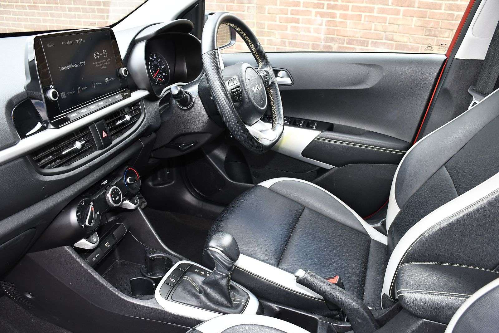 A 2022 KIA PICANTO 1.0 DPi X-Line Hatchback 5dr Petrol AMT Euro 6 (s/s) (66 bhp) A 2022 KIA PICANTO 1.0 DPi X-Line Hatchback 5dr Petrol AMT Euro 6 (s/s) (66 bhp)