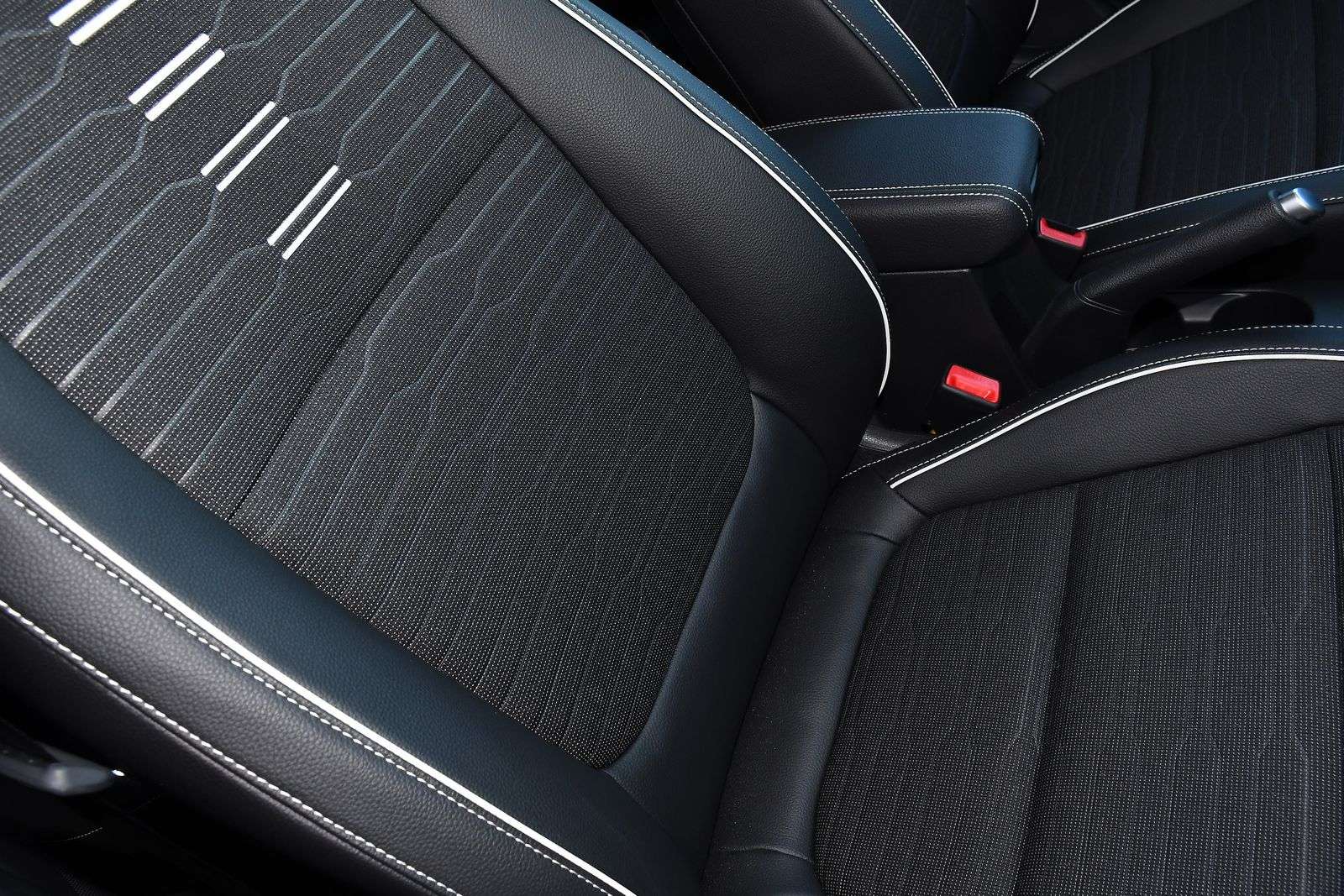 2025 KIA STONIC 2025 KIA STONIC