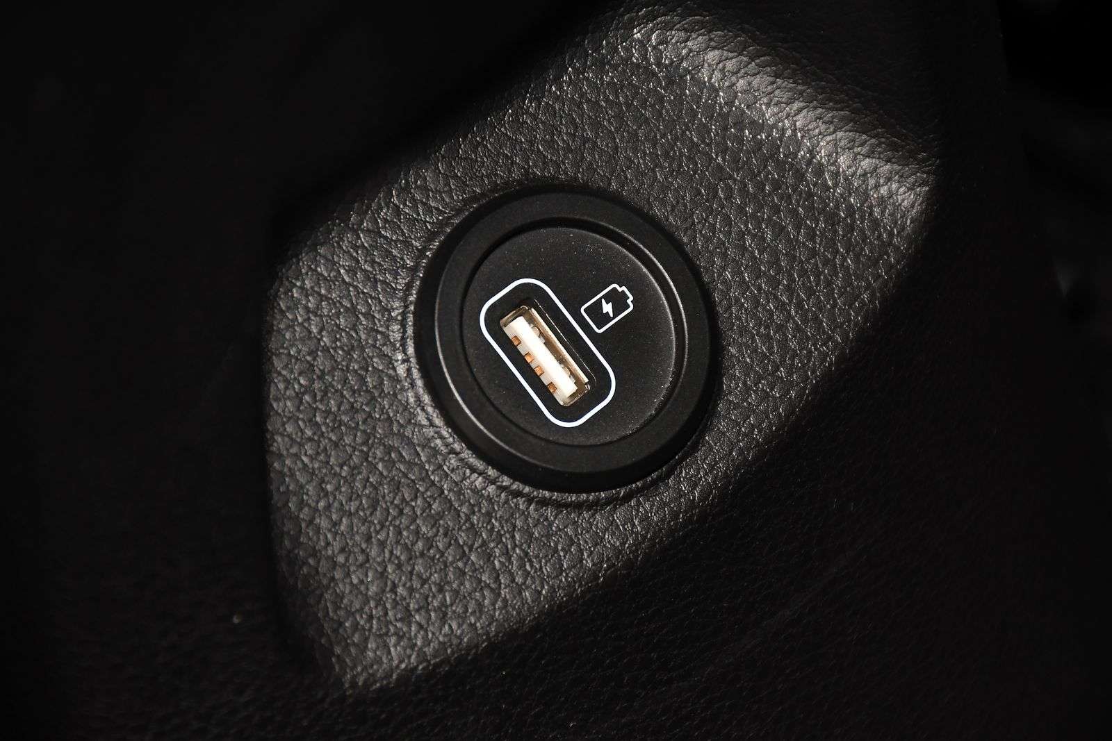 2023 KIA STONIC 2023 KIA STONIC