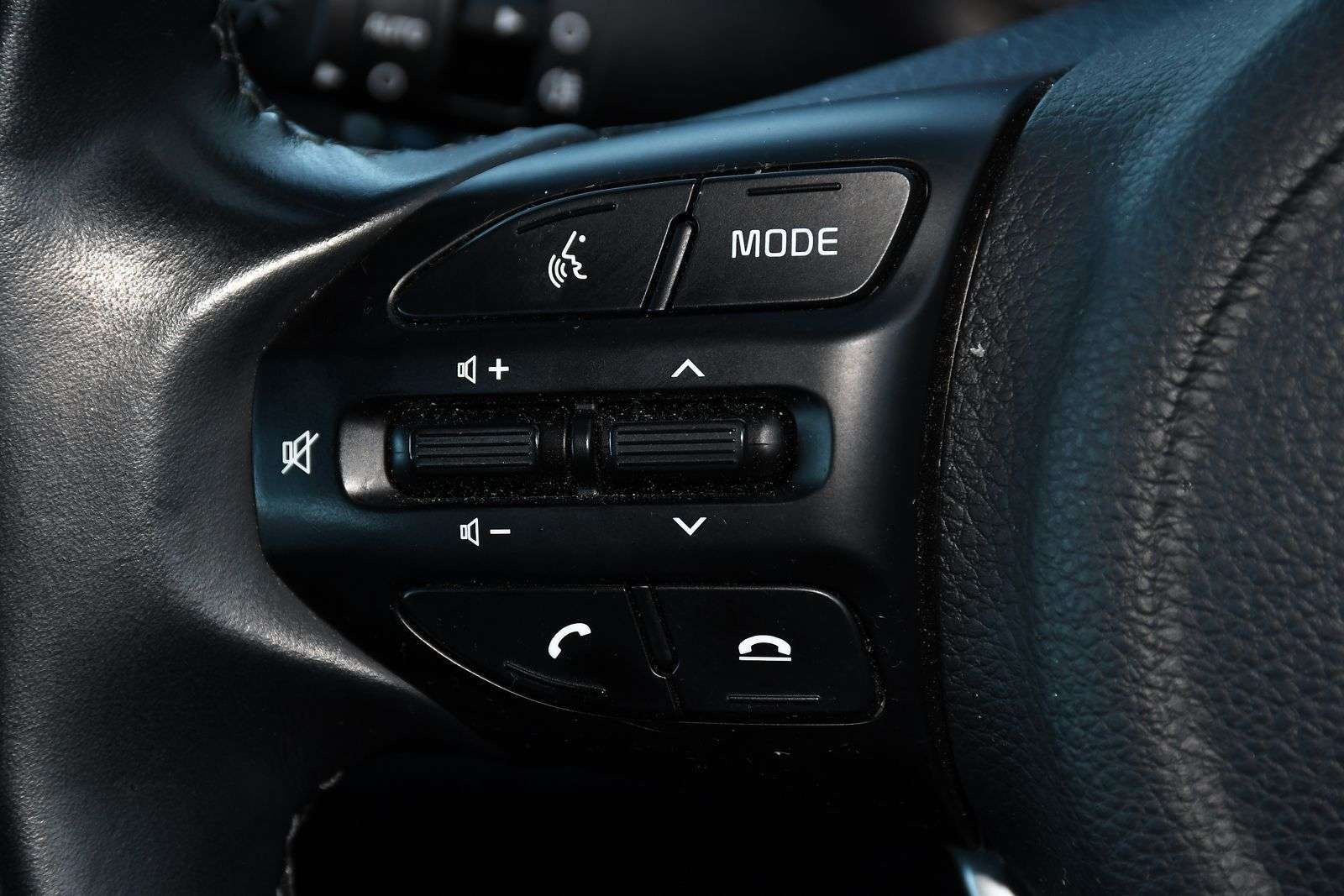 2023 KIA STONIC 2023 KIA STONIC