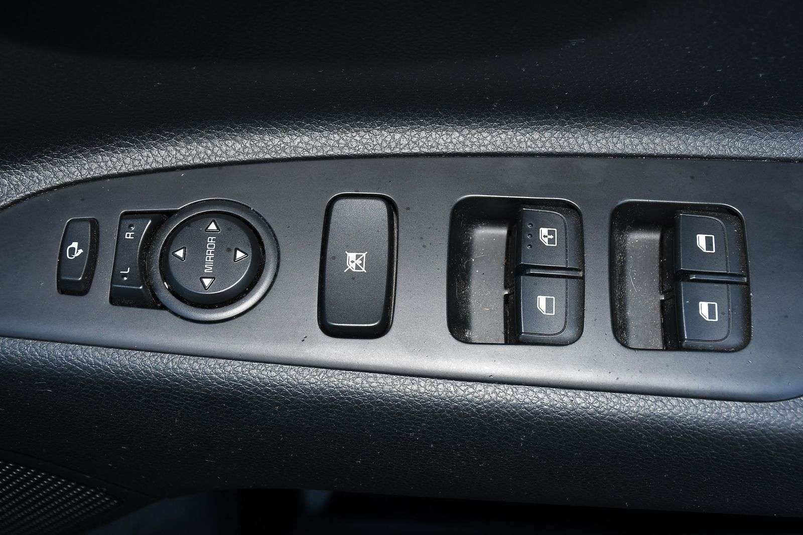 2023 KIA STONIC 2023 KIA STONIC