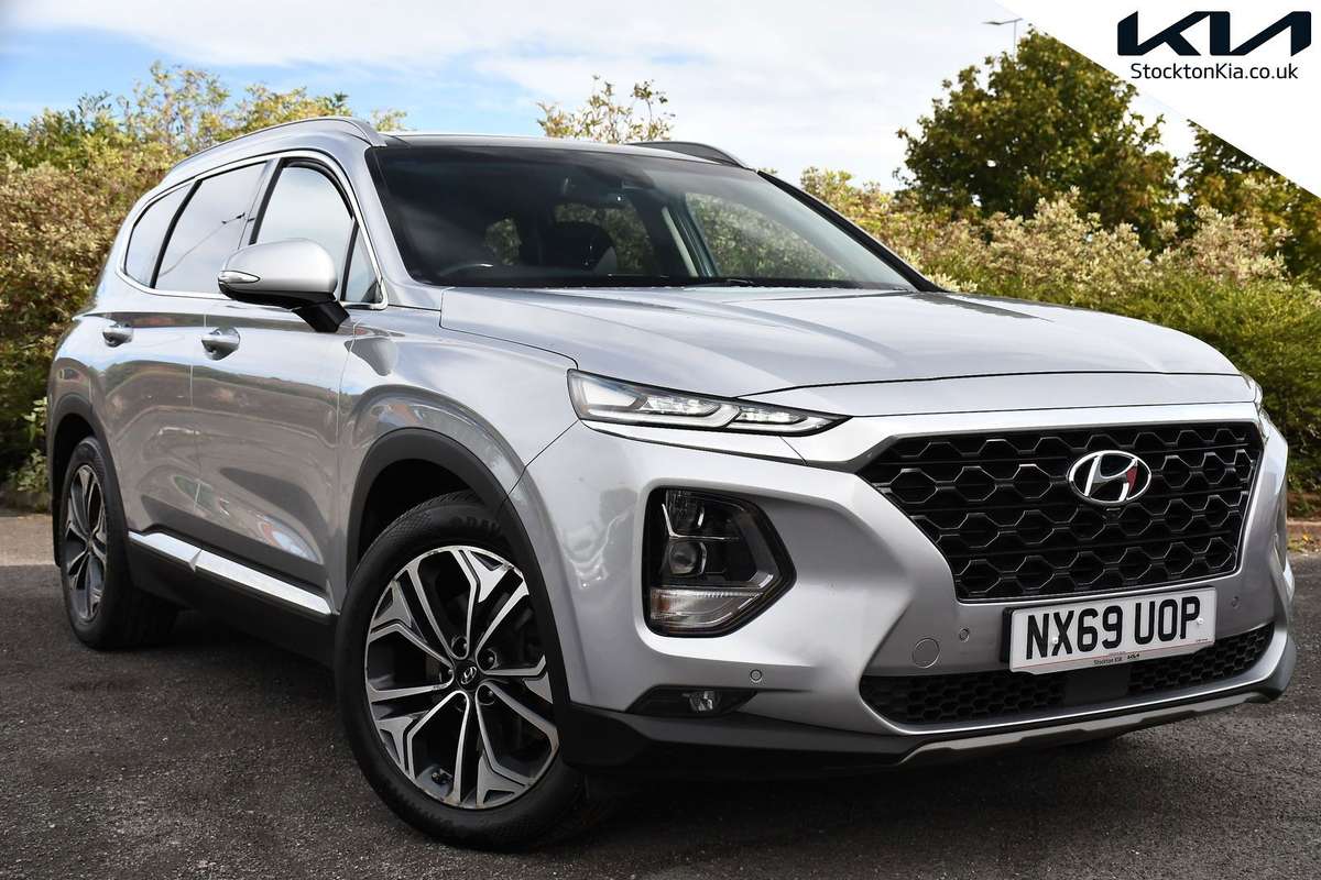 Check out this Hyundai Santa Fe 2019 Diesel Automatic