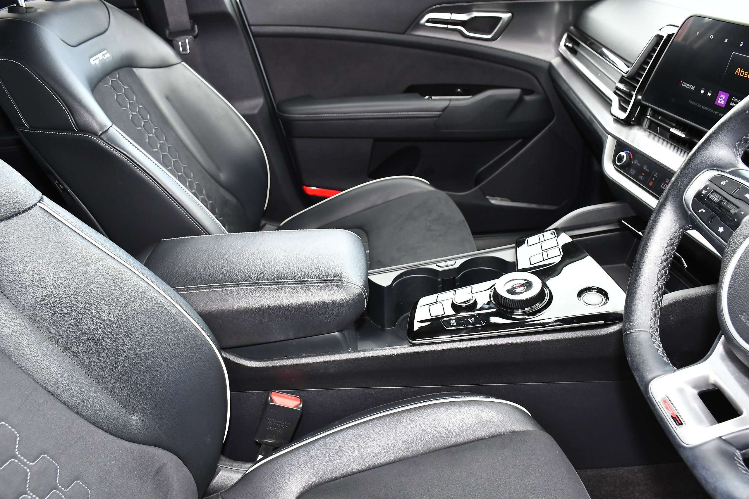 2023 KIA SPORTAGE 2023 KIA SPORTAGE